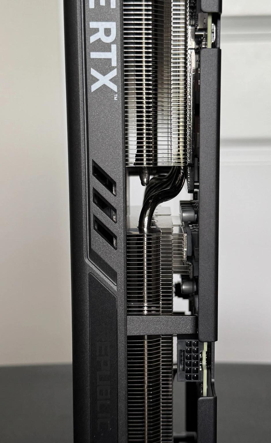 ASUS ROG Strix GeForce RTX 4070 SUPER 12GB GDDR6X OC Edition (ROG-STRIX-RTX4070S-O12G-GAMING)