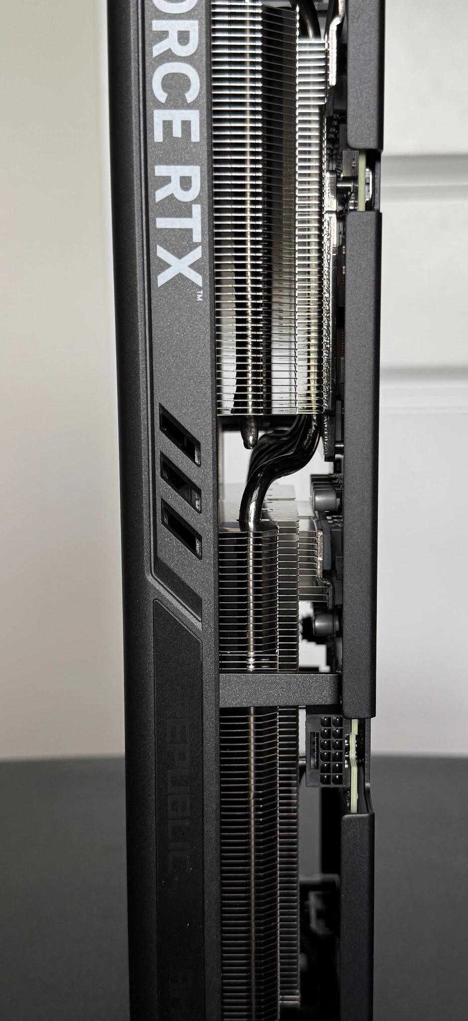 ASUS ROG Strix GeForce RTX 4070 SUPER 12GB GDDR6X OC Edition (ROG-STRIX-RTX4070S-O12G-GAMING)