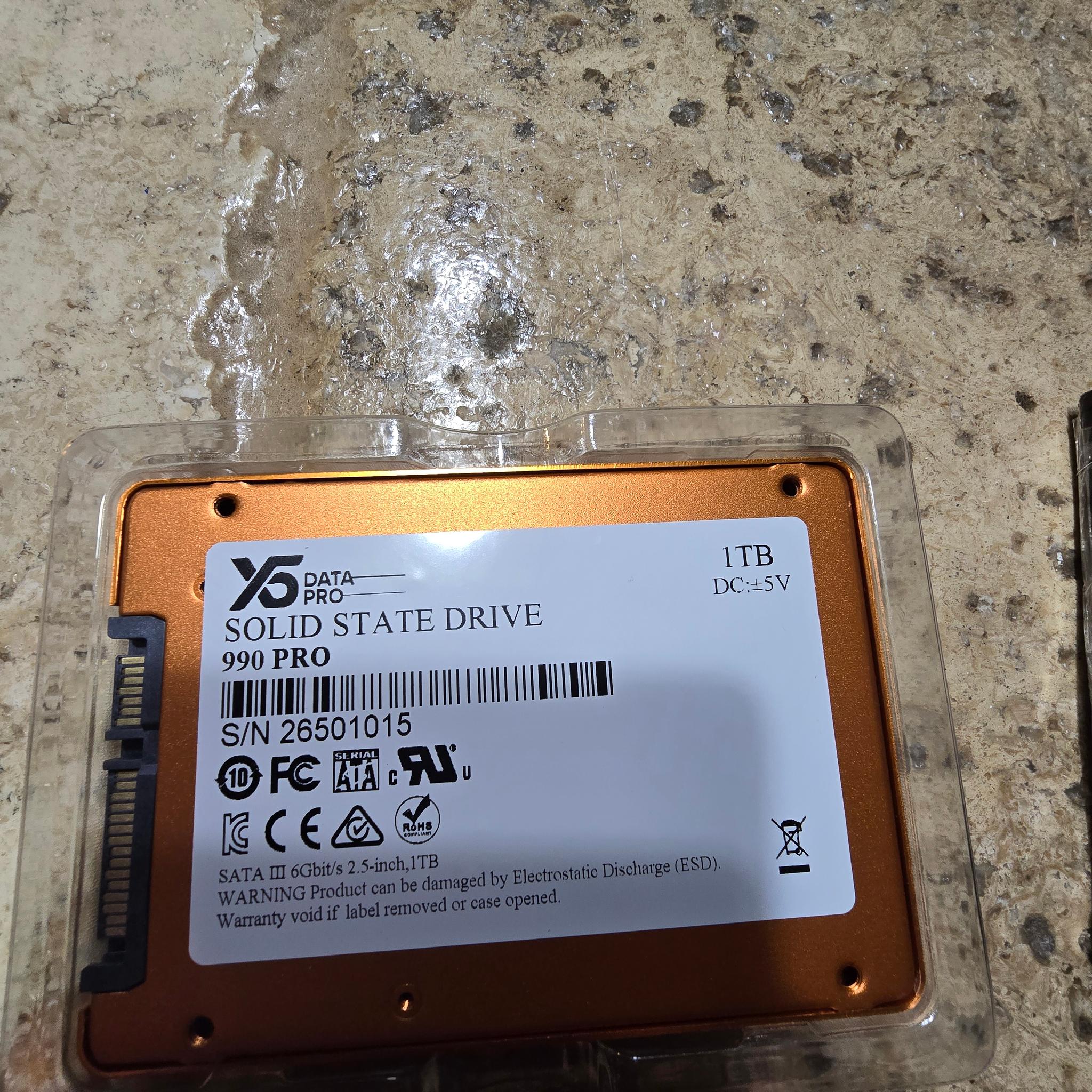 1TB 2.5" SATA III SSD ( NOT NVMe / M.2 ) –  Internal Solid State Drive for Laptop & Desktop