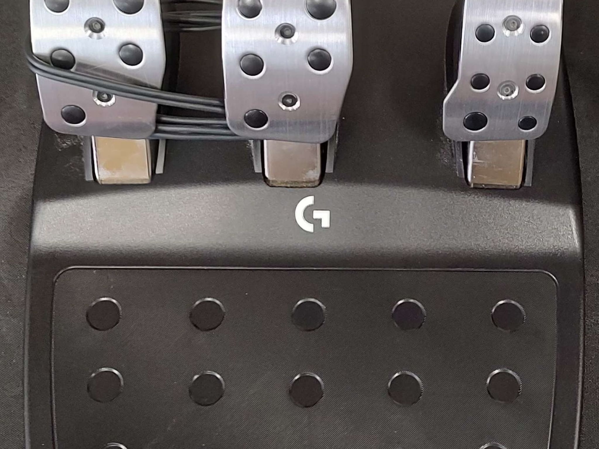 G923 Racing wheel and pedals