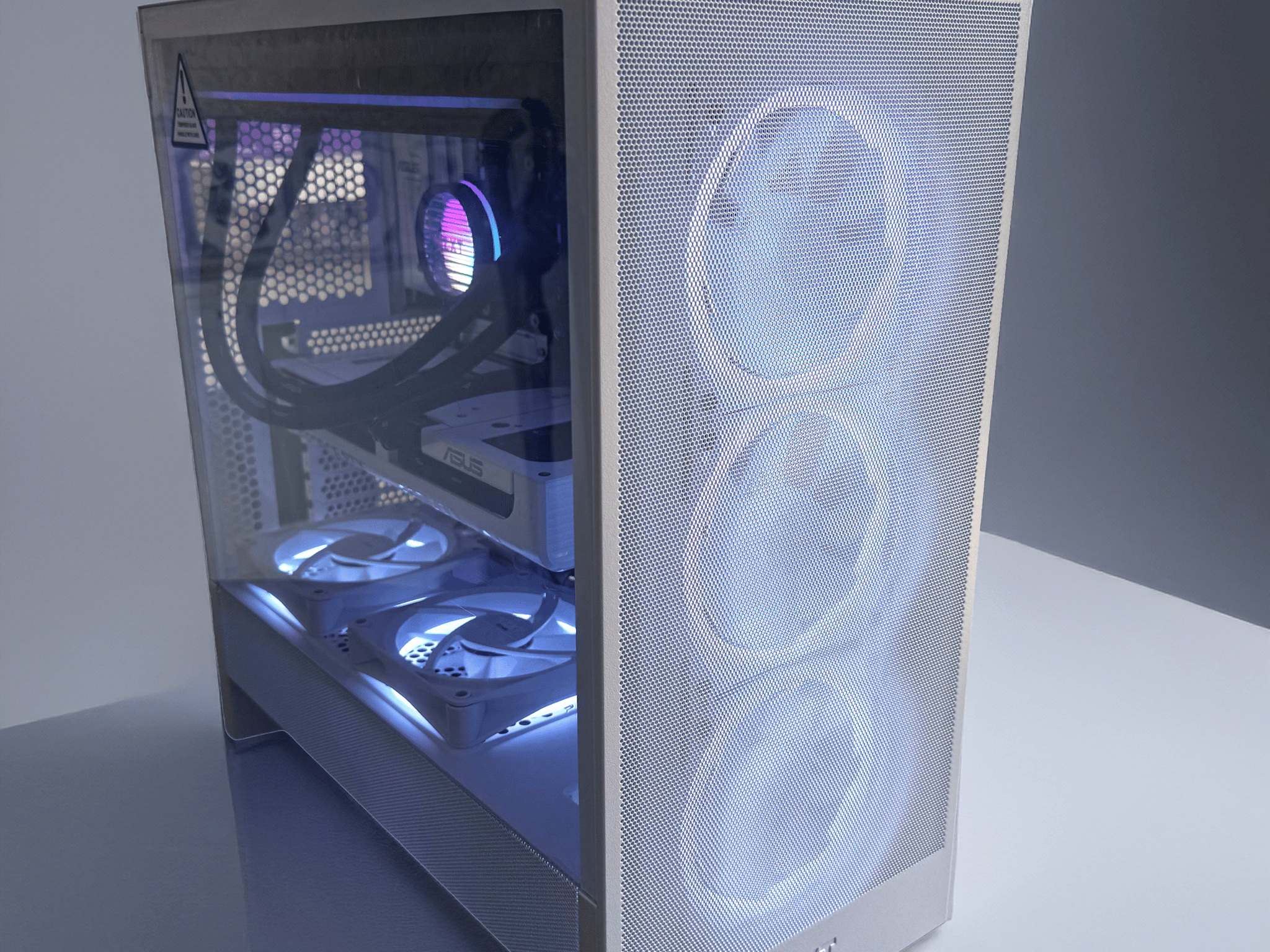 'Lunar' 1440P Gaming PC - Ryzen 7 7800X3D, RTX 5070 OC