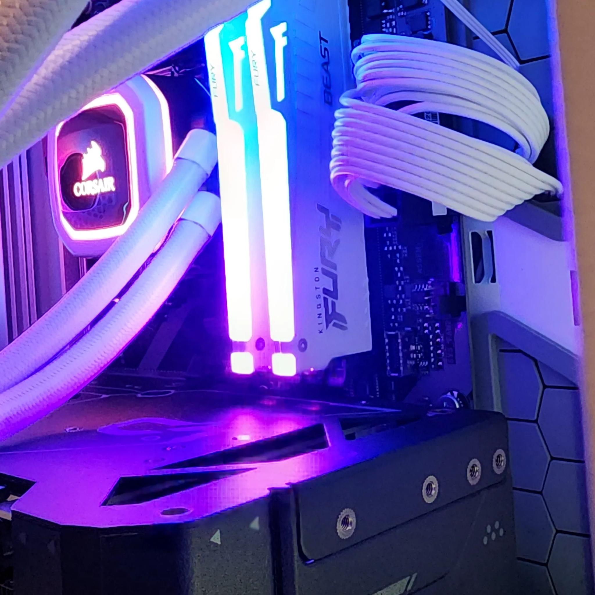 💥Versatile White PC💥 RTX 4070 | Ryzen 7 7700X | 32GB DDR5 | 1TB NVME M.2 | Windows 11 Pro
