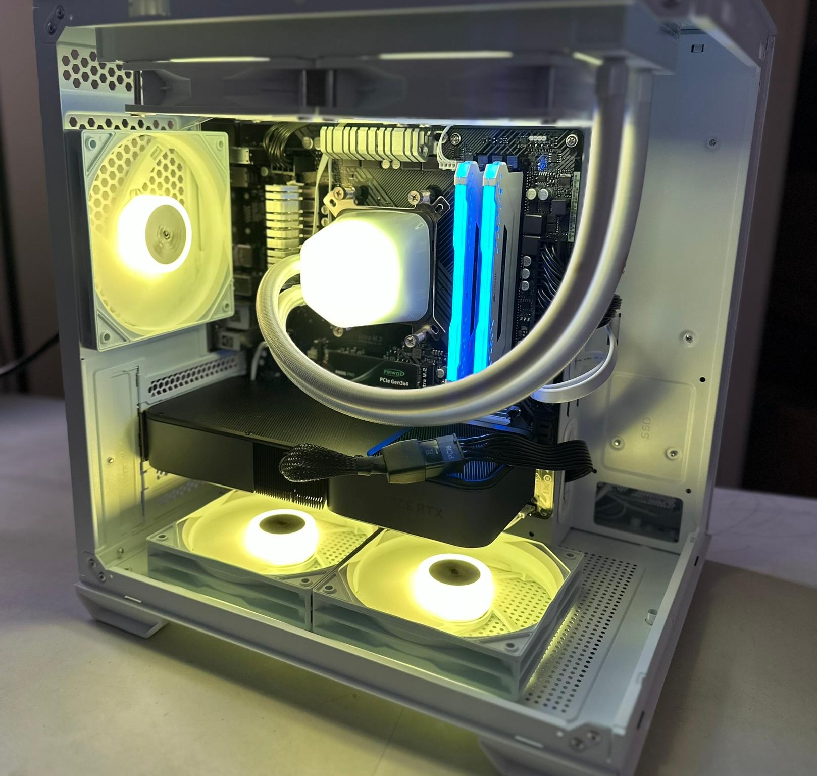 Ryzen 7 3700X / RTX 3070 / 512GB NVME / 32GB RAM