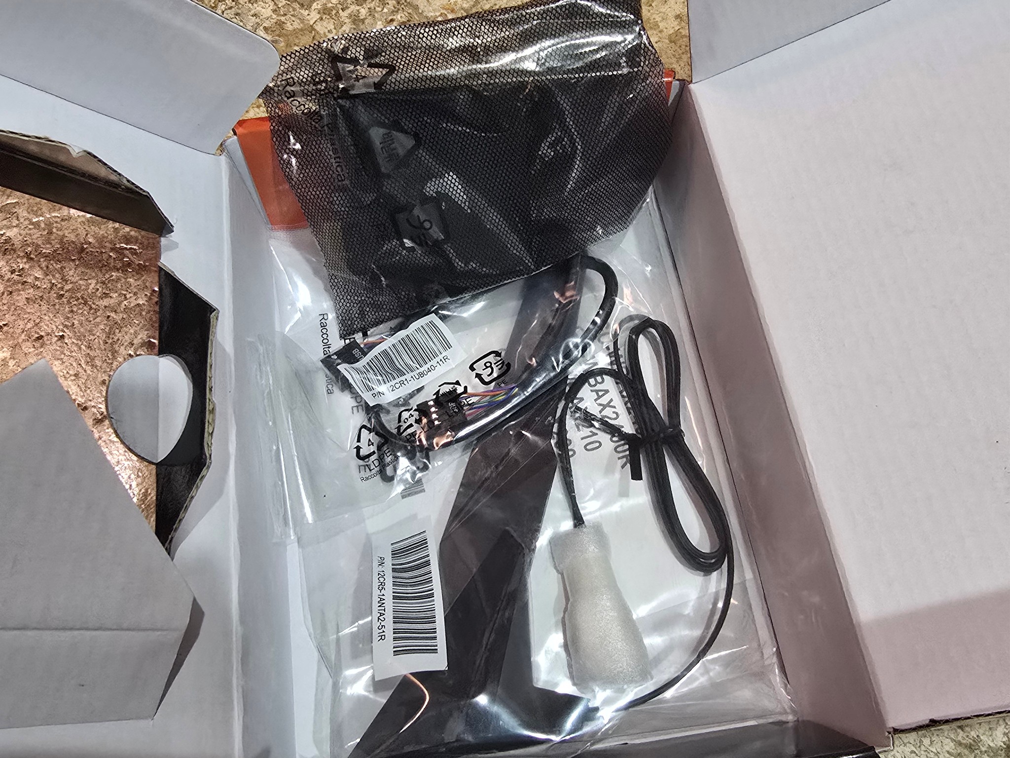 GIGABYTE AORUS WiFi 6E GC-WBAX210 2x2 802.11ax Tri-Band WiFi Bluetooth 5.2 PCIe Expansion Card