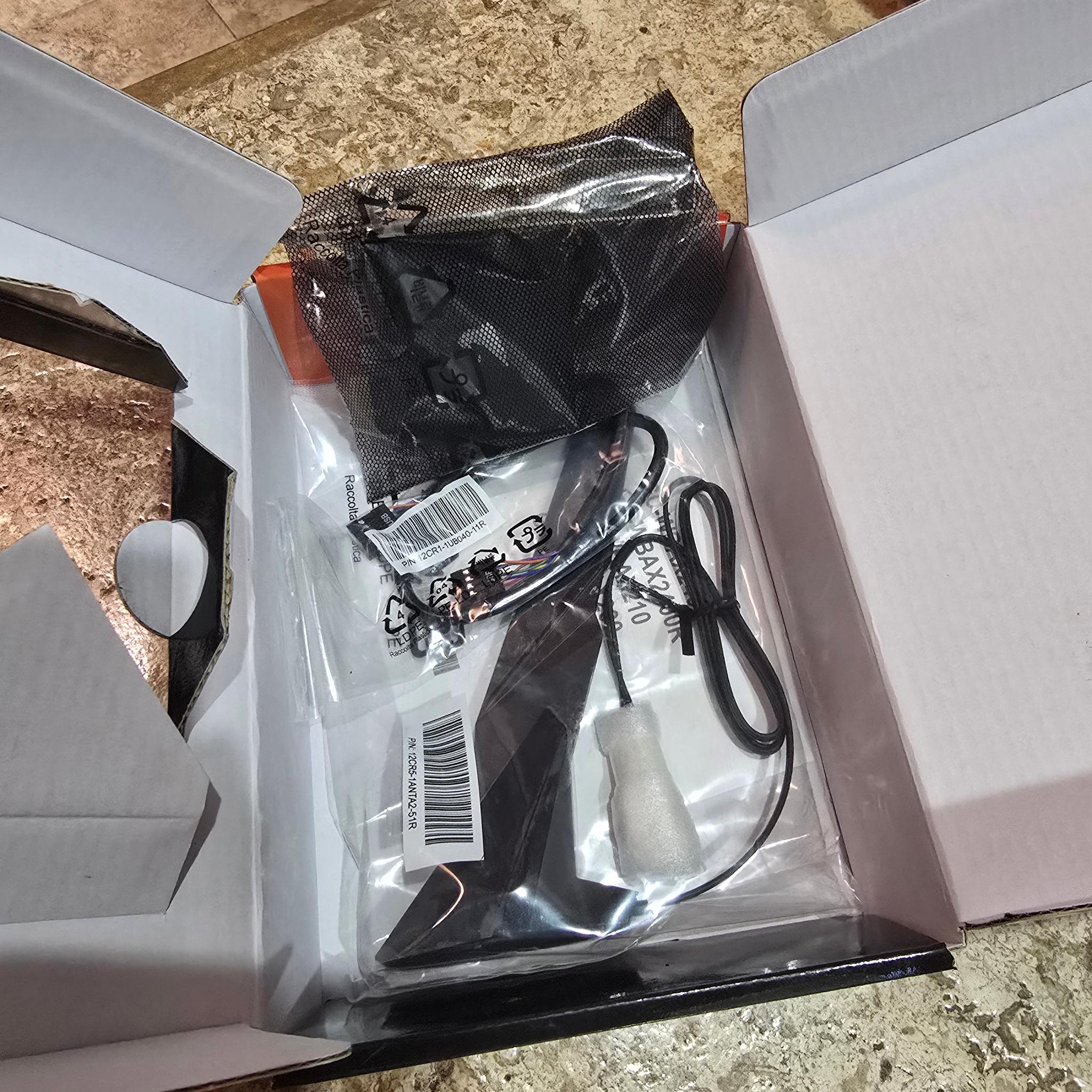 GIGABYTE AORUS WiFi 6E GC-WBAX210 2x2 802.11ax Tri-Band WiFi Bluetooth 5.2 PCIe Expansion Card