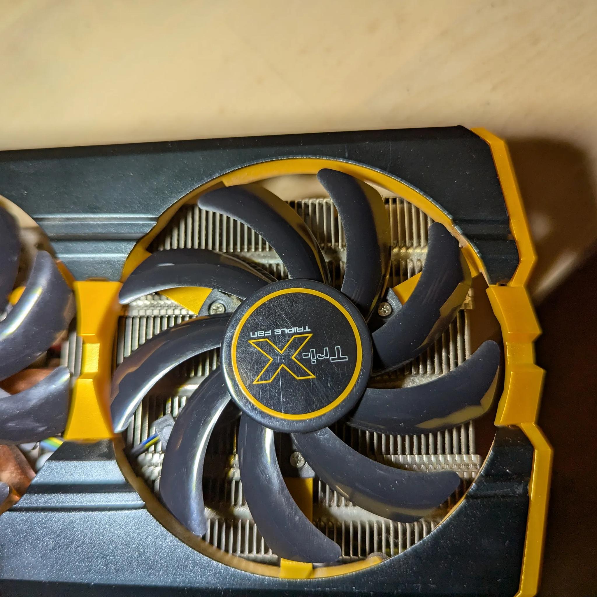 USED - Radeon Sapphire Tri-X R9 290 OC - GDDR5 4GB