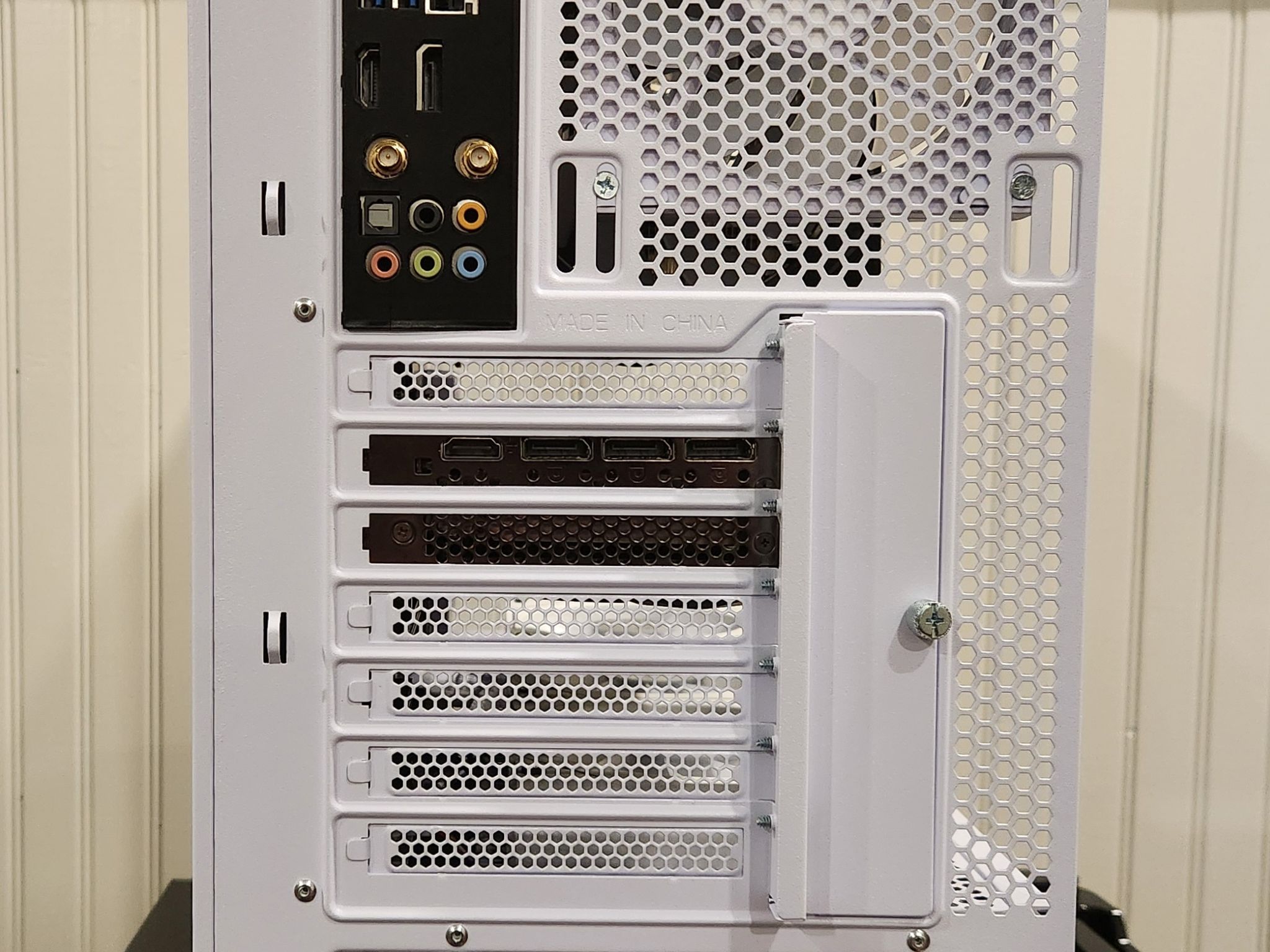 Powerful White Gaming PC | RTX 3070 | RYZEN 7 3800X | 32GB RAM | 1TB SSD | WiFi + BT