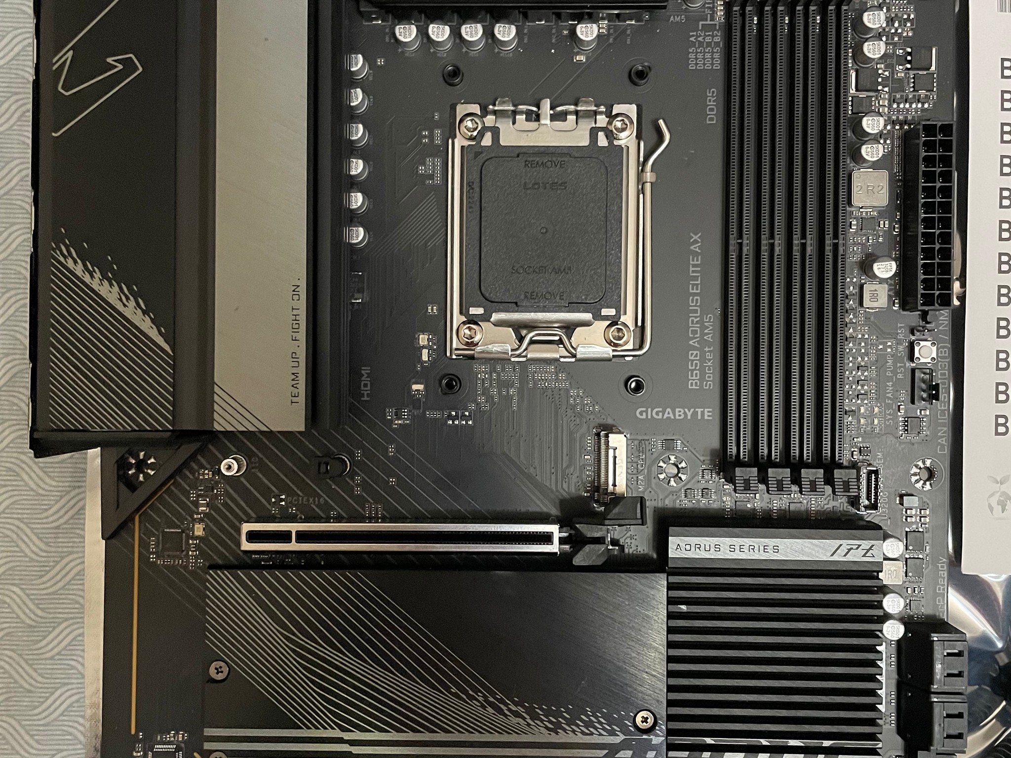 AORUS B650 Elite AX + G.Skill 32GB DDR5-6000 RAM
