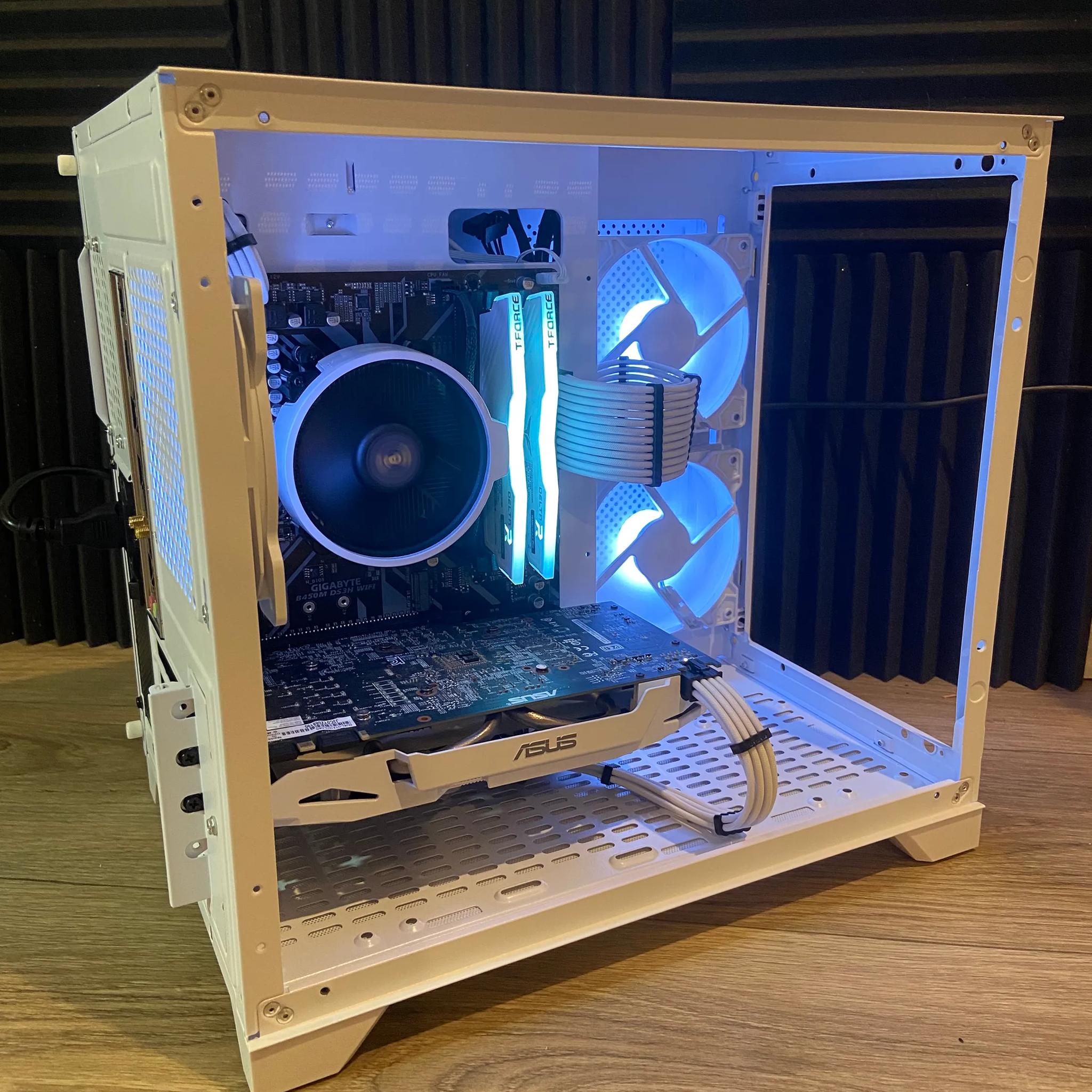 BLACK FRIDAY SALE!! [VR READY] Ryzen 5 // GTX 1070 // 16GB RGB RAM // 512 GB SSD // 650W PSU