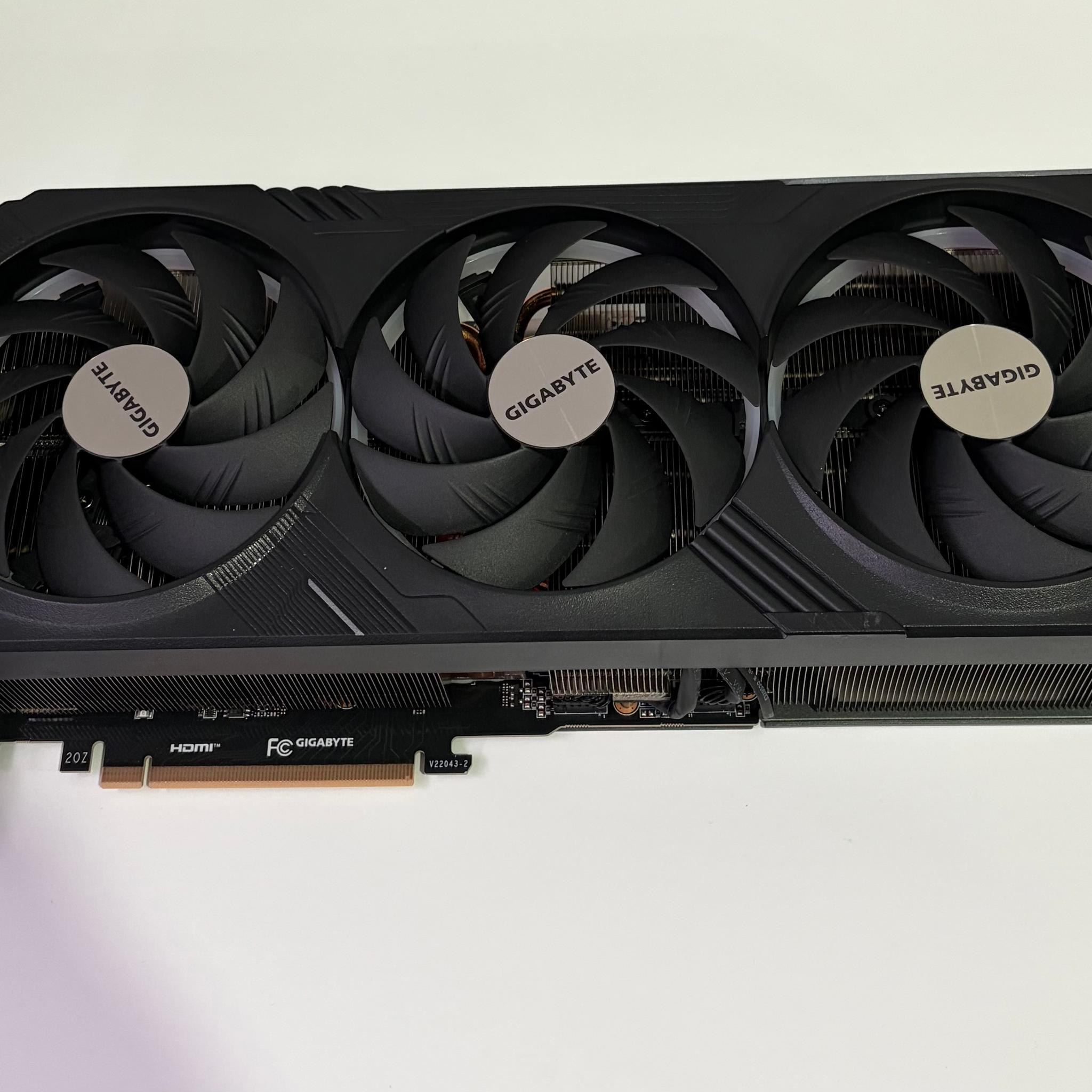 GIGABYTE Gaming GeForce RTX 4090 OC 24GB