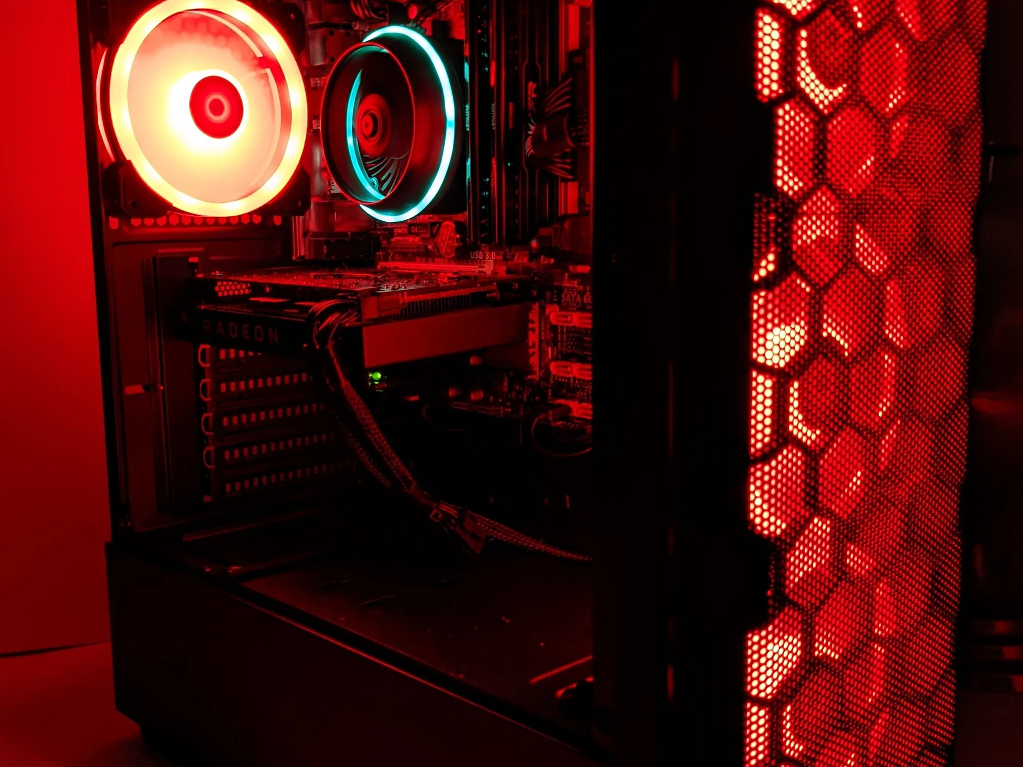 1080p Gaming PC| RX5300 (w/RDNA1)|16GB RAM| Intel Xeon=Core I7 cpu| 1TB SSD| Windows 11 Pro