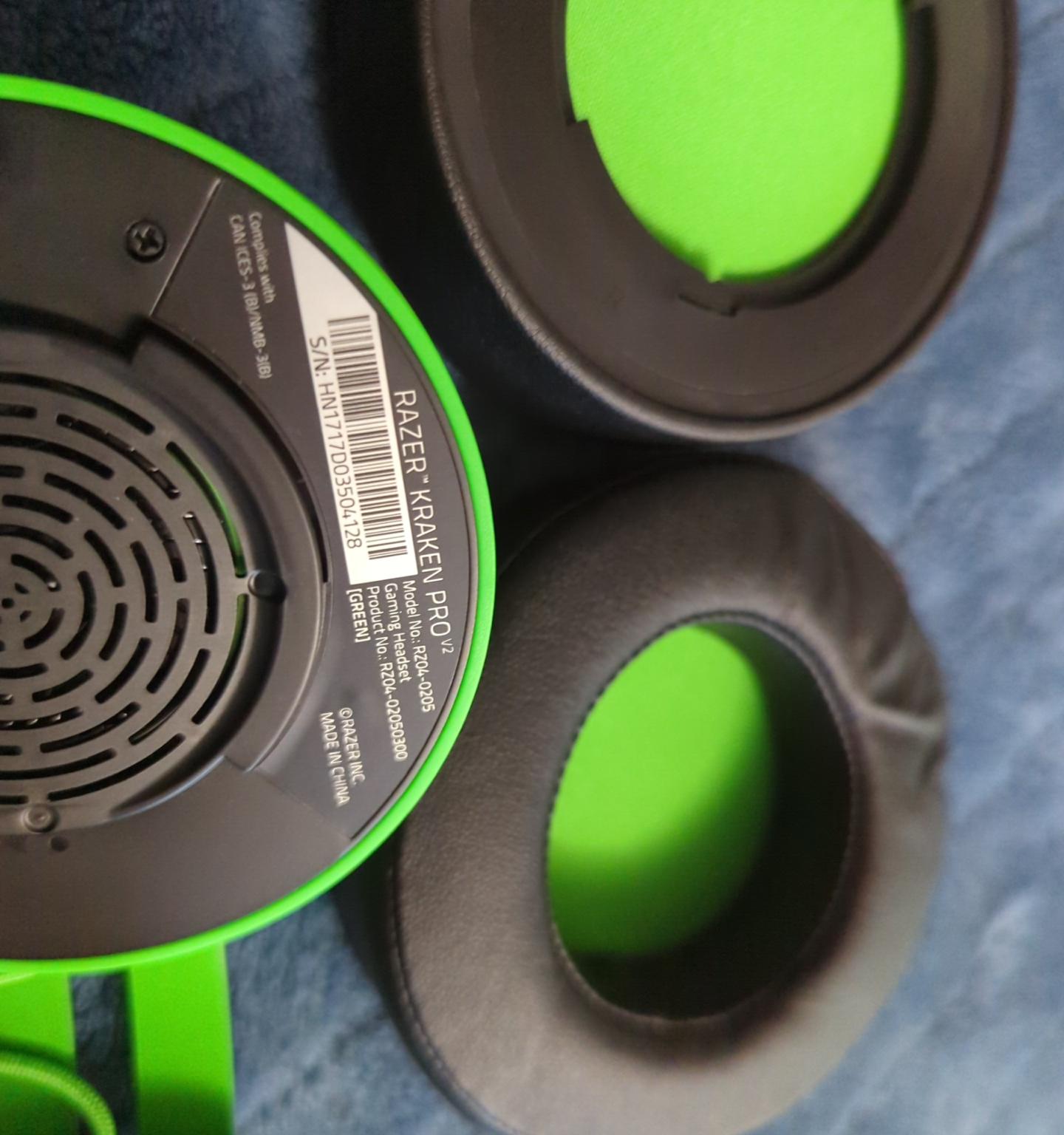 Razer Kraken Pro V2 Headset (Green)