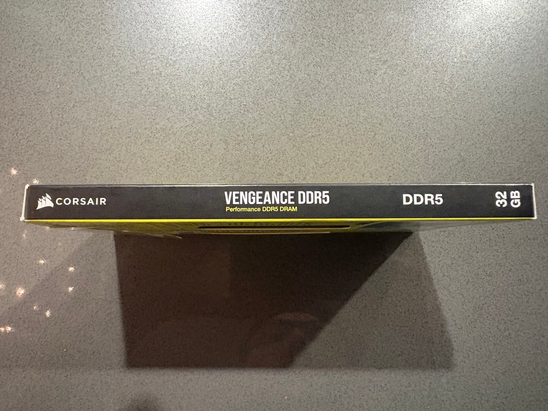 CORSAIR Vengeance 32GB (2 x 16GB) DDR5 DRAM 5200MHz CL40 Memory