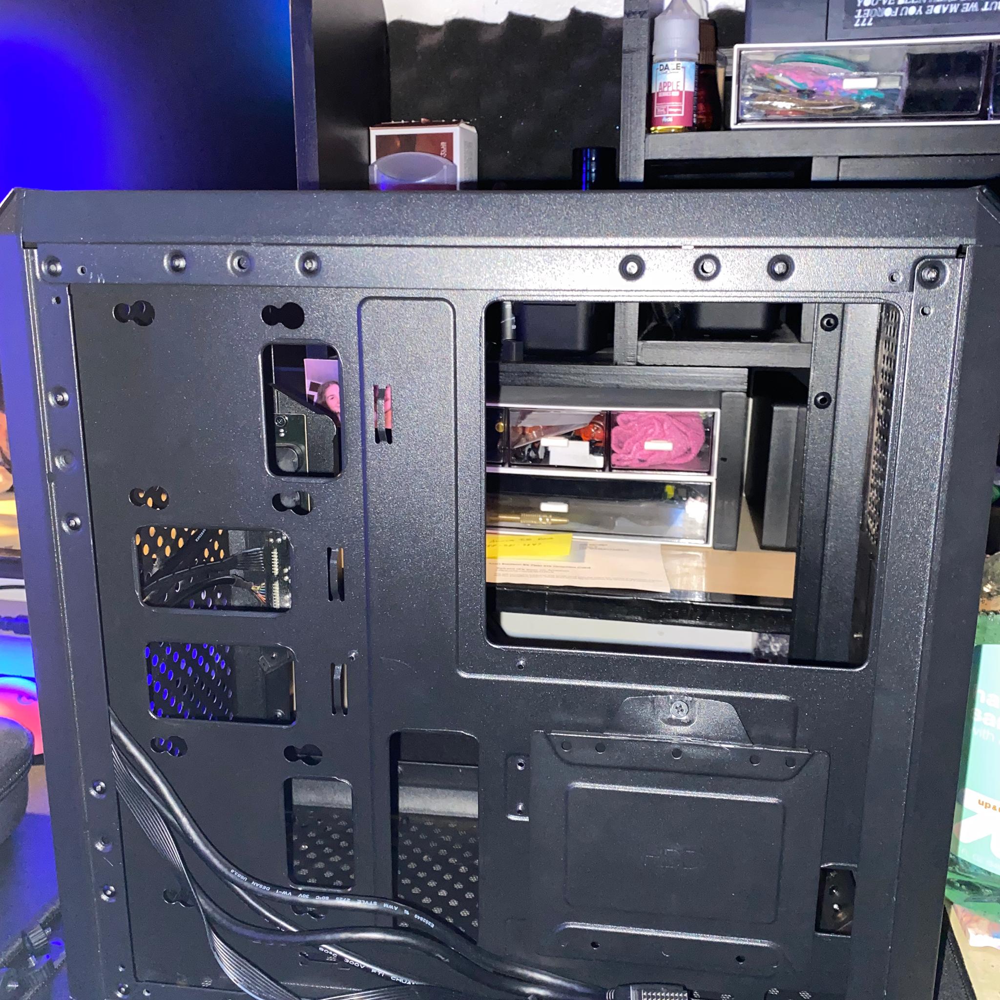 Cooler Master MasterBox Q300L M-ATX PC Case // comes with all case screws and phanteks rgb strip