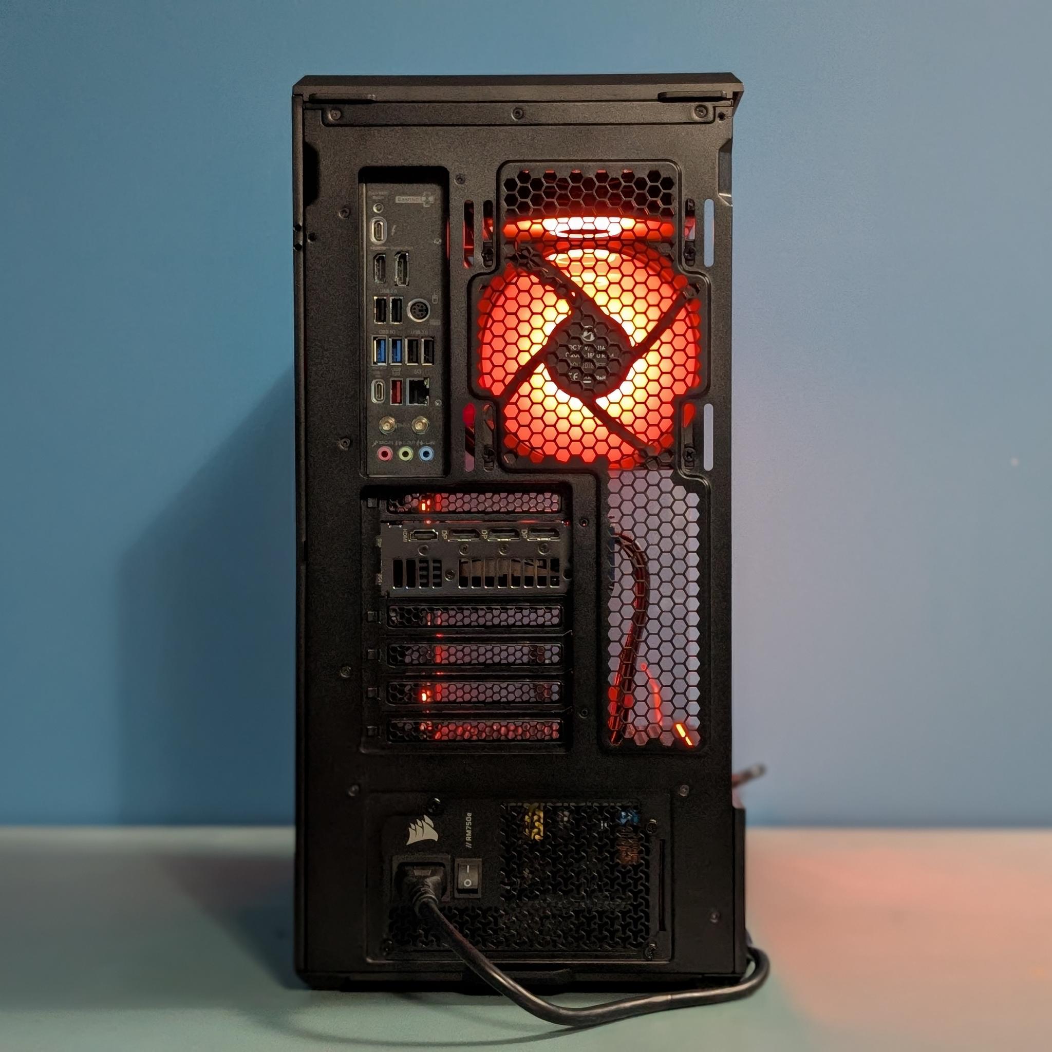 RTX 5070 + Intel Core Ultra 7 265K | 32GB DDR5 | LCD AIO | High-End Gaming PC