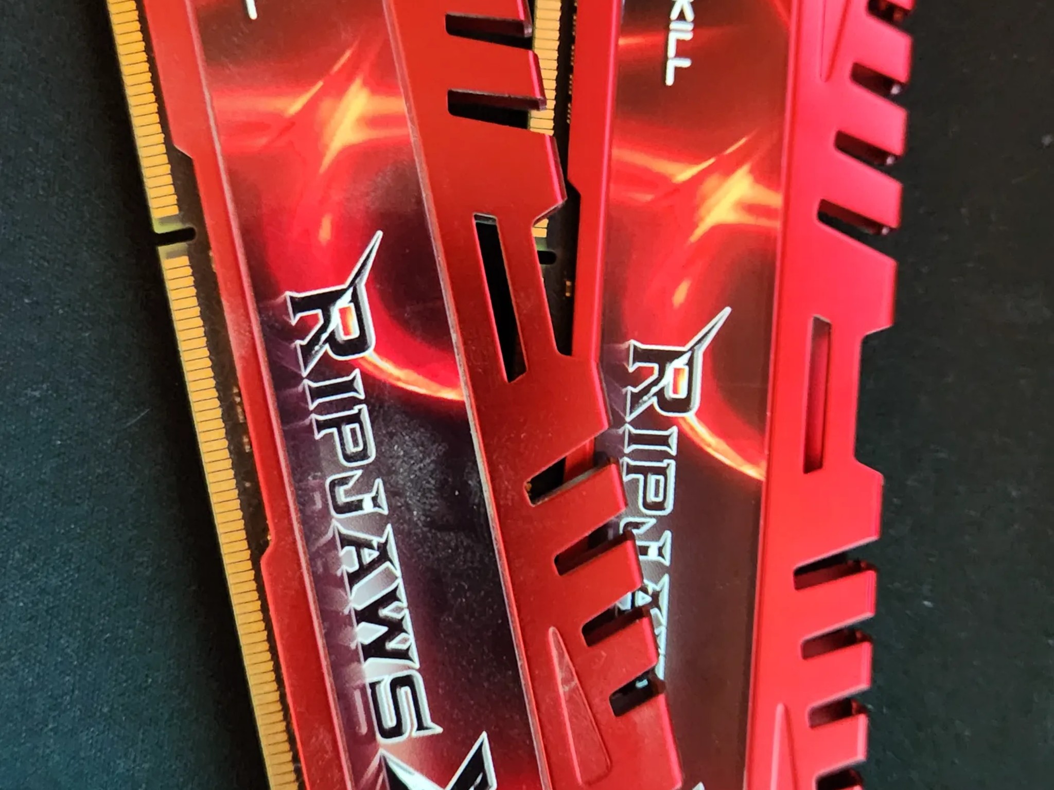 G.skill DDR3-1600 RAM 16gb 2x8