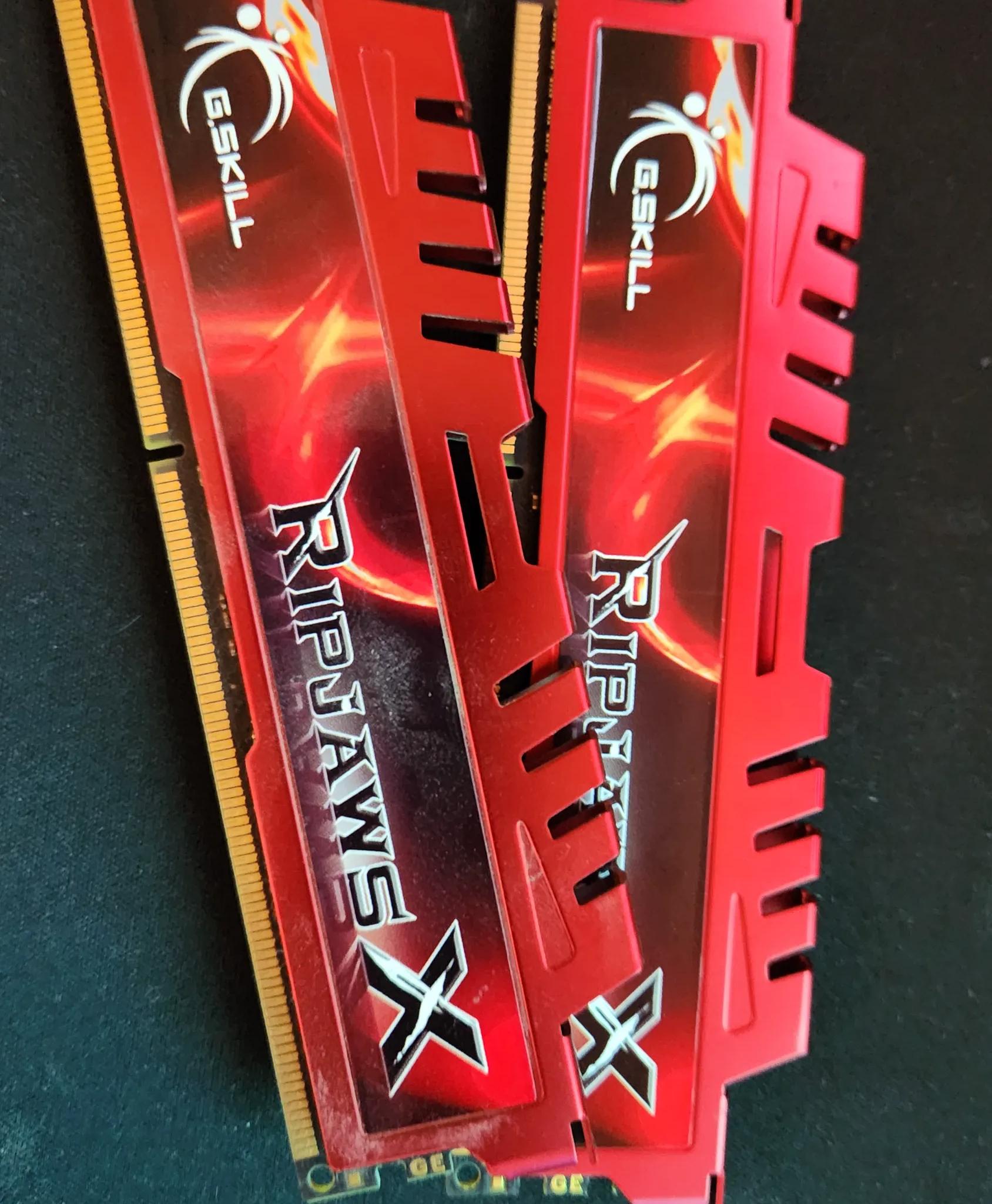 G.skill DDR3-1600 RAM 16gb 2x8