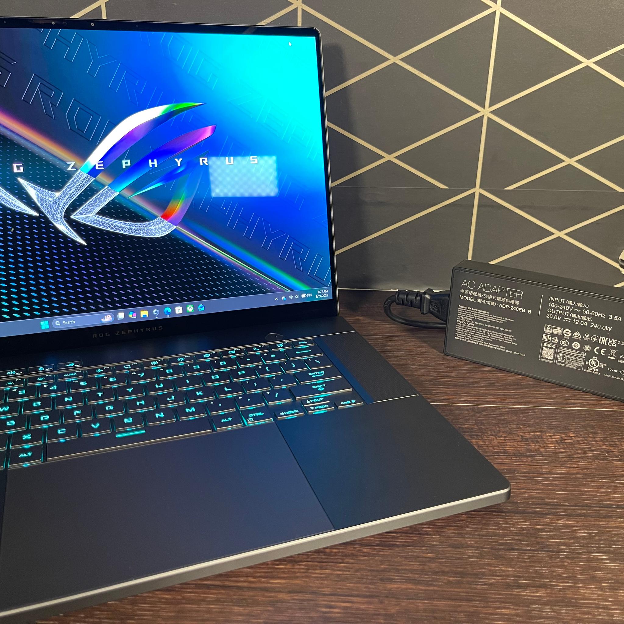 ROG Zephyrus G16 OLED/ RTX 4090/ Ultra 9 / 32Gb DDR5/ 2Tb.