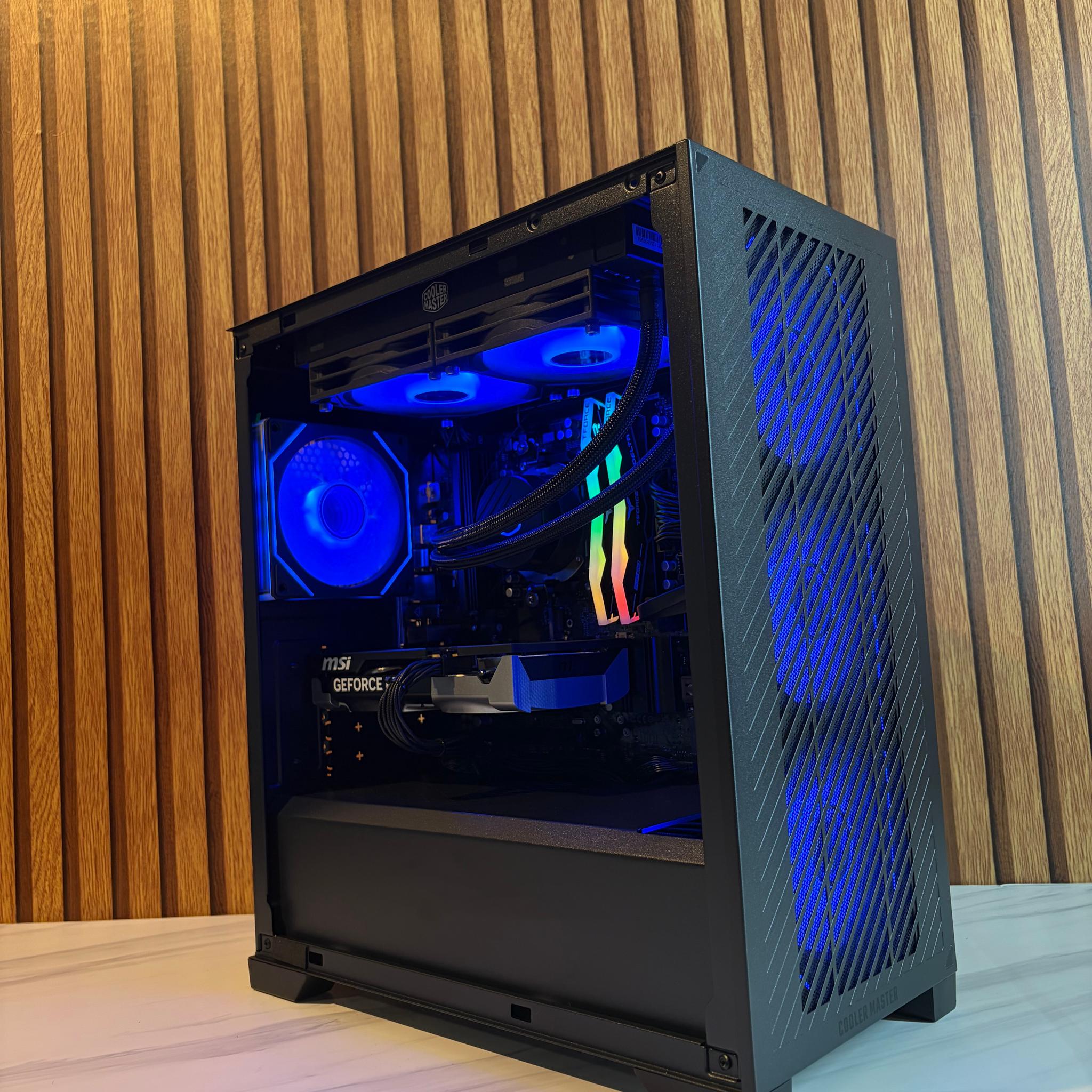 RTX 5060 | RYZEN 5 8400F | 16GB DDR5 | 1TB SSD | 650W | 240MM