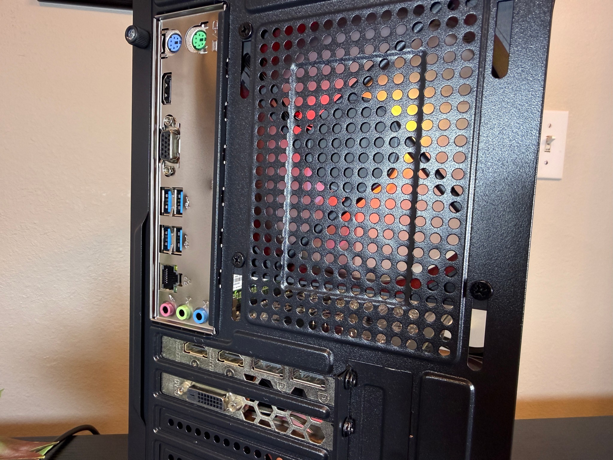🌈RX 580 8gb, Intel i5-8500, 750gb Storage, 16gb RAM 🌈 Gaming PC | Fortnite, CoD, and more!