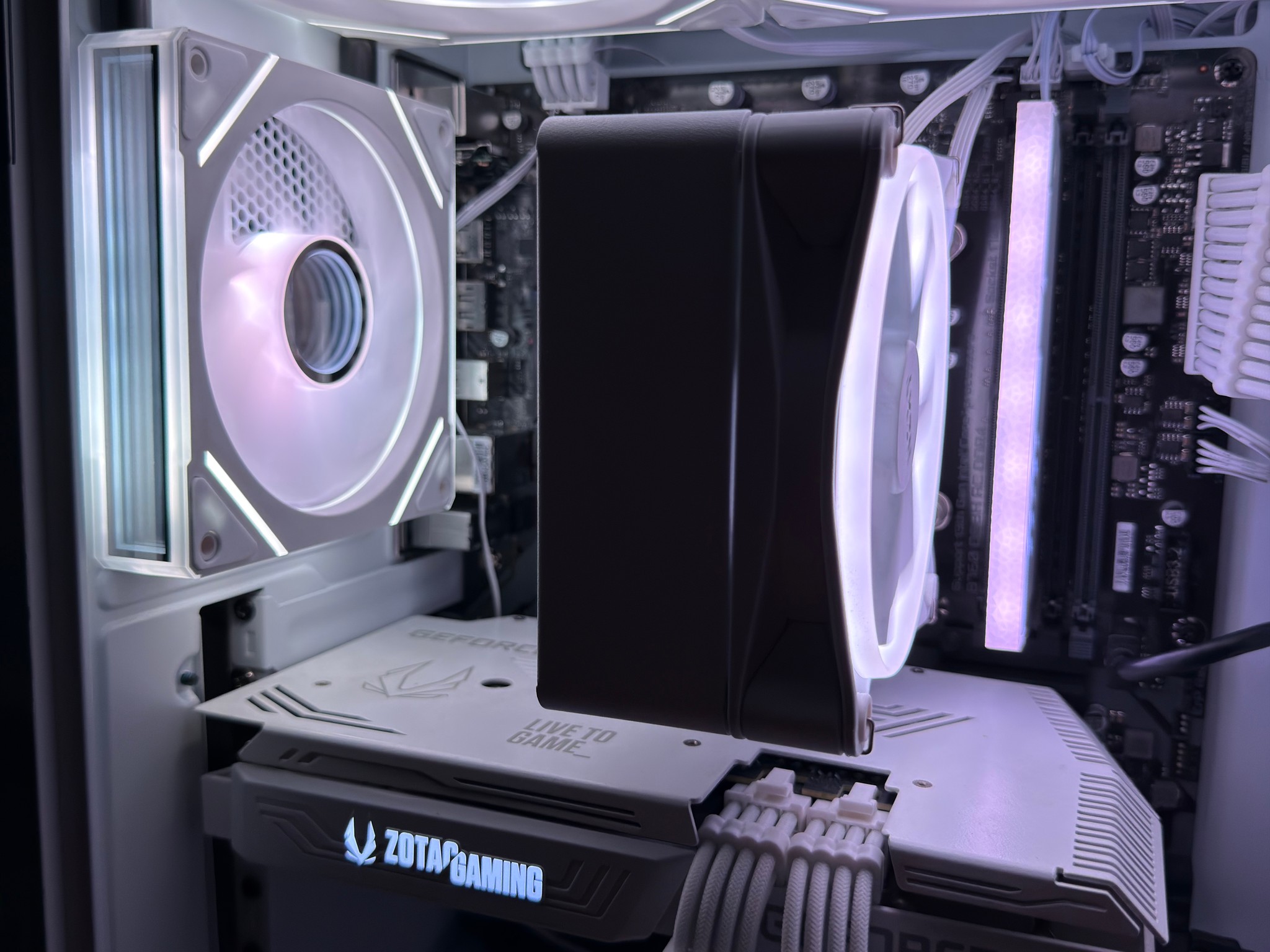 ❄️WHITE RTX 3070 GAMING PC | i7-12700 | 32GB RAM | 1TB SSD❄️