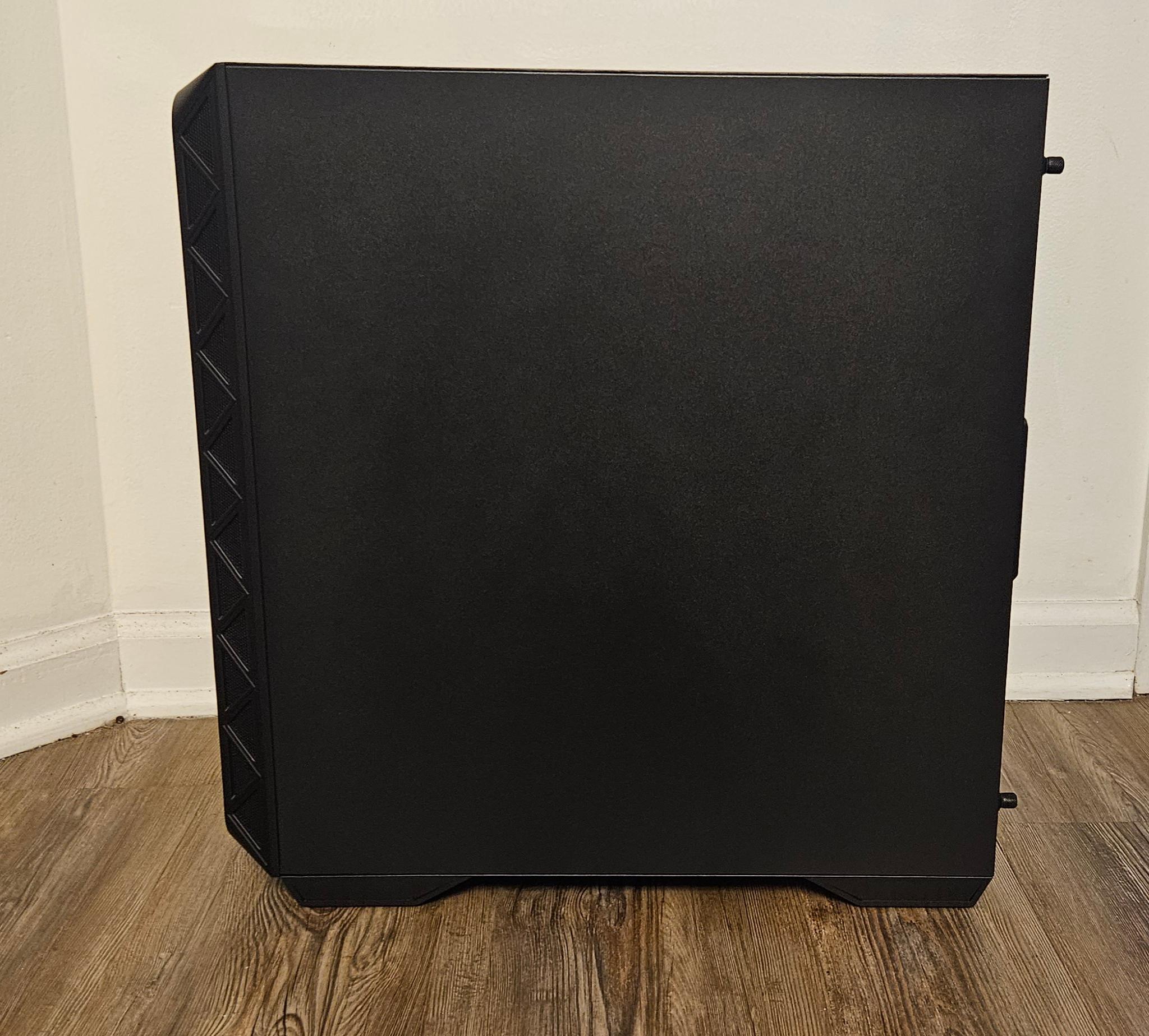 RX 6800 XT 16GB Phantom Gaming and Ryzen 7 5700
