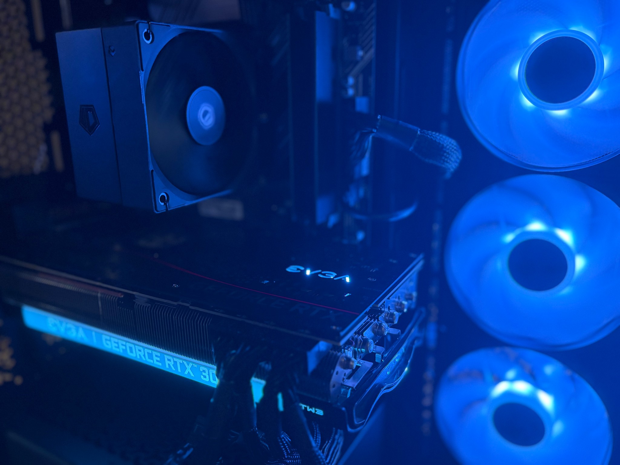 Black Gaming PC | RTX 3080 10GB | RYZEN 7 3700X | 16GB RAM | 1TB NVME SSD | Wi-Fi + Bluet...