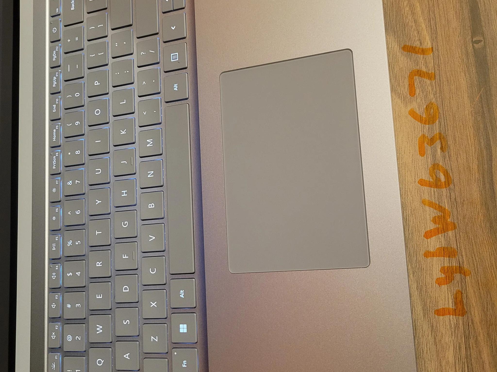 Microsoft Surface Laptop 4 - Ryzen 7 - 256gb - 15" touch screen