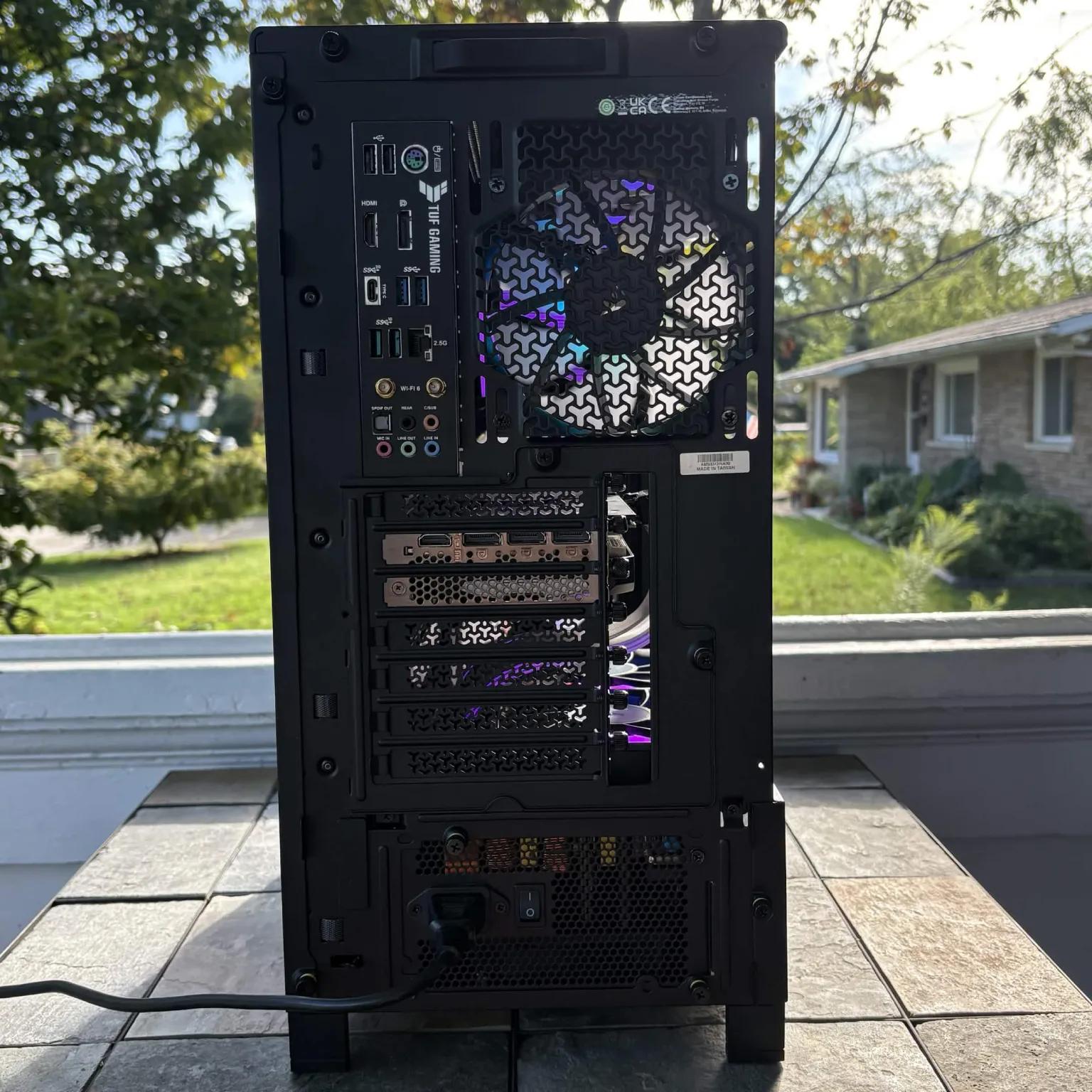 Black Cat Customs Nightfang – RTX 4070 SUPER – Intel i7-11700 – 32GB RAM – 1TB NVMe