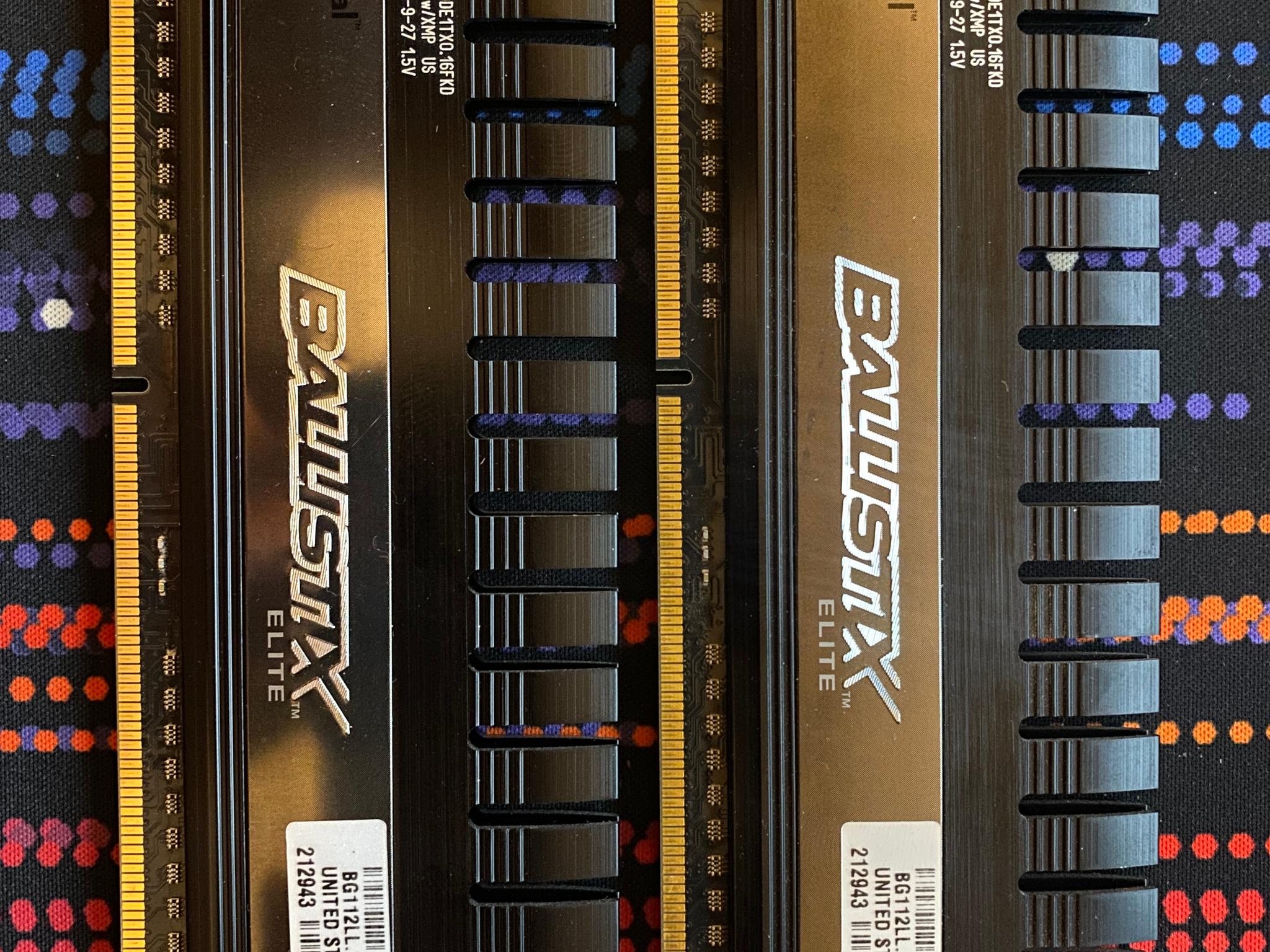 Crucial Ballistix Elite DDR3-1866 (PC3-14900) — 2× sticks, desktop DIMMs