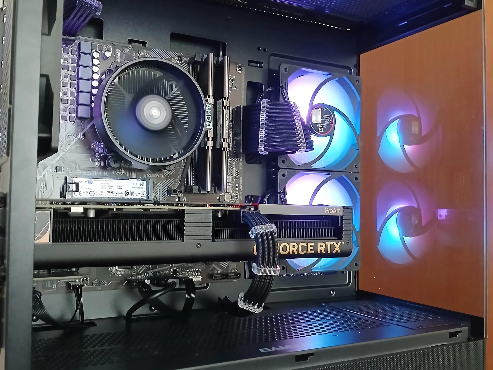 RTX 4060 | Ryzen 5 5600X | 16GB DDR4 RAM