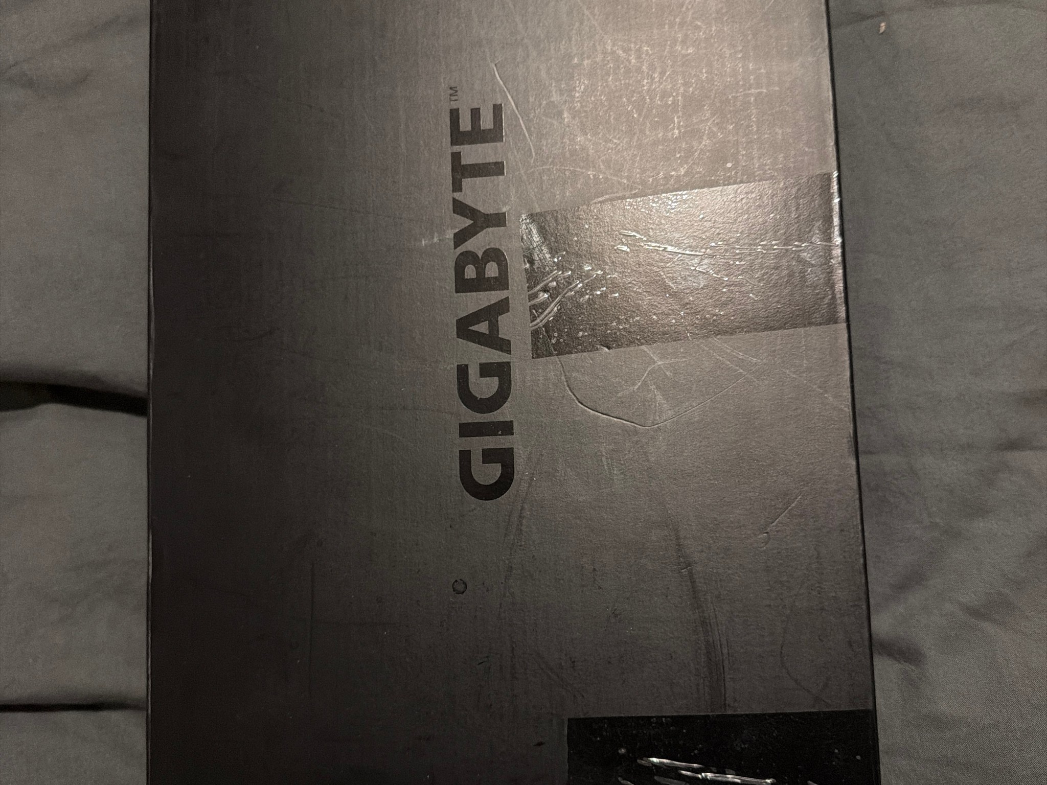GIGABYTE GeForce RTX 5080 WINDFORCE OC SFF 16G