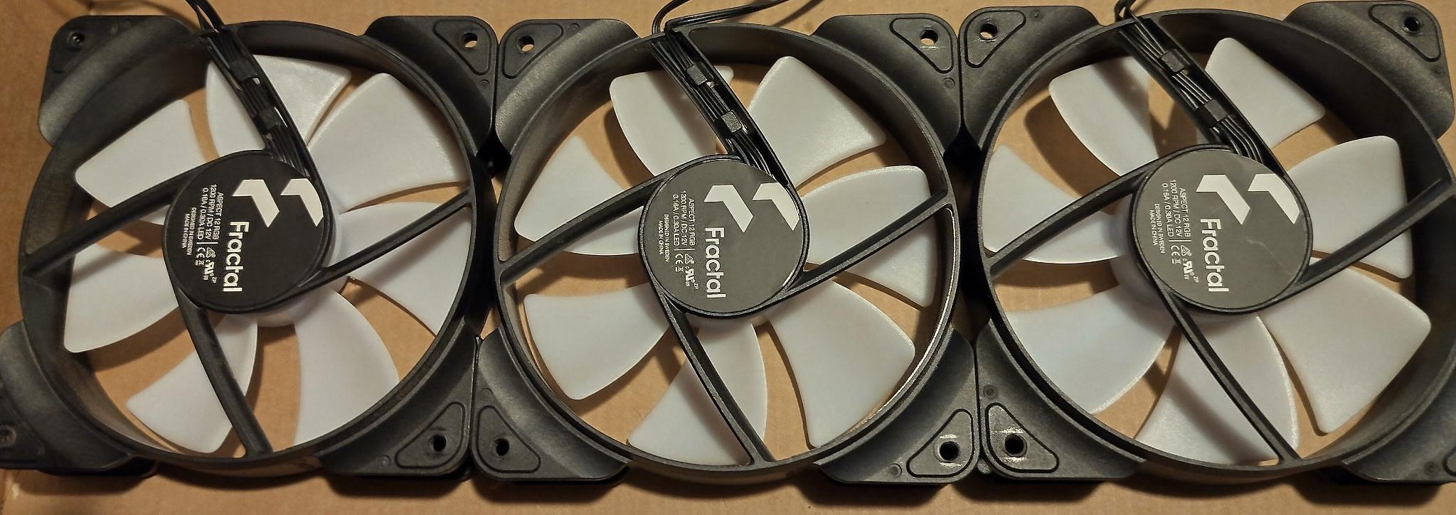 ARGB 3 pin fans (lot of 3)