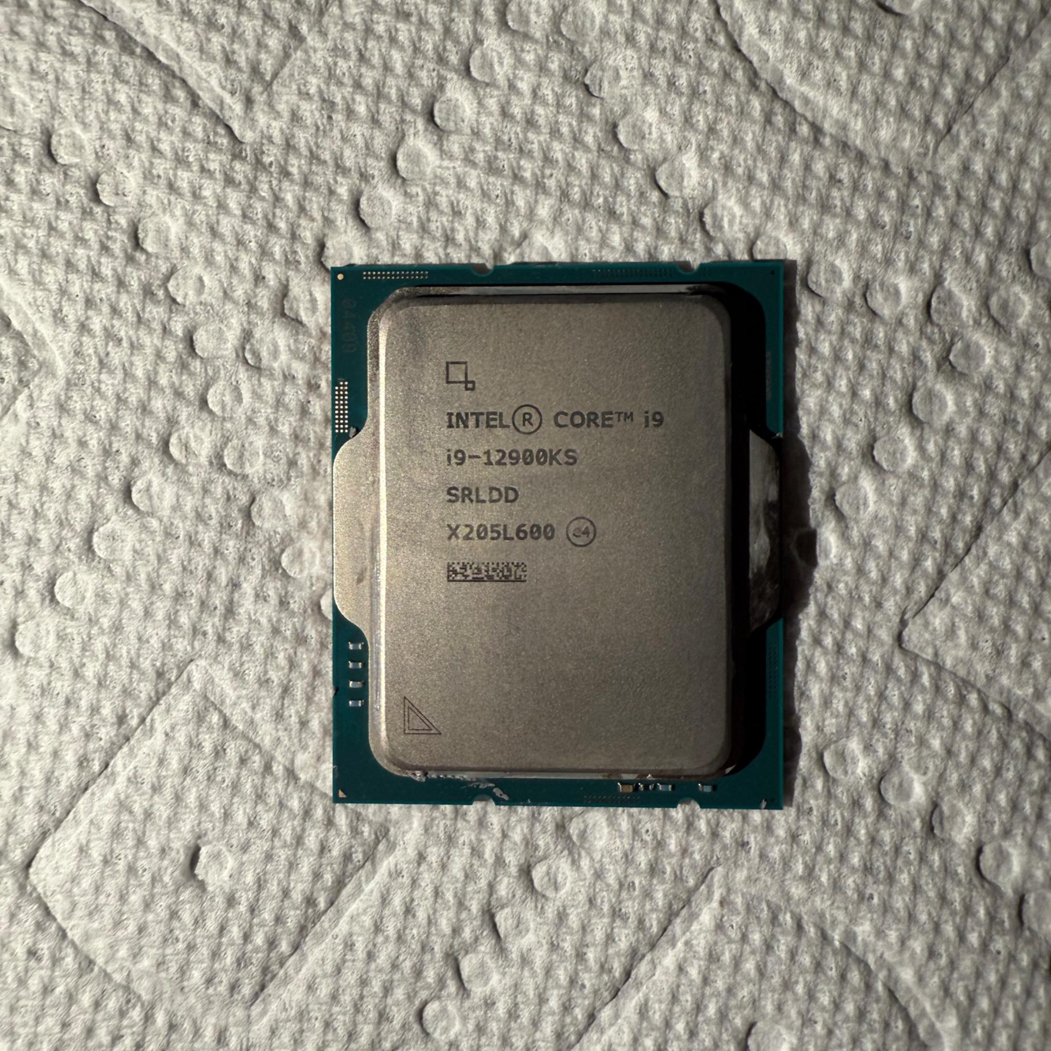 Intel i9-12900ks+Asus Z690+64gb 4000mhz