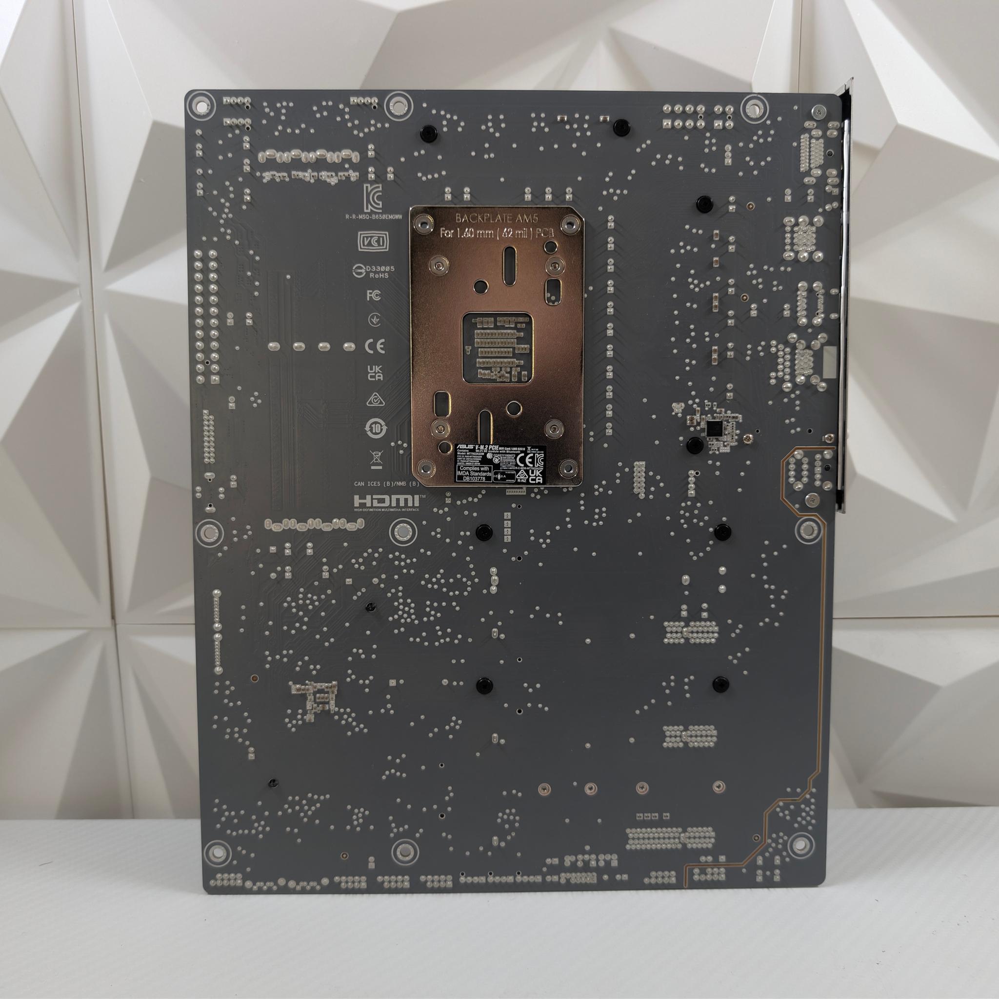ASUS B650E MAX GAMING WIFI W
