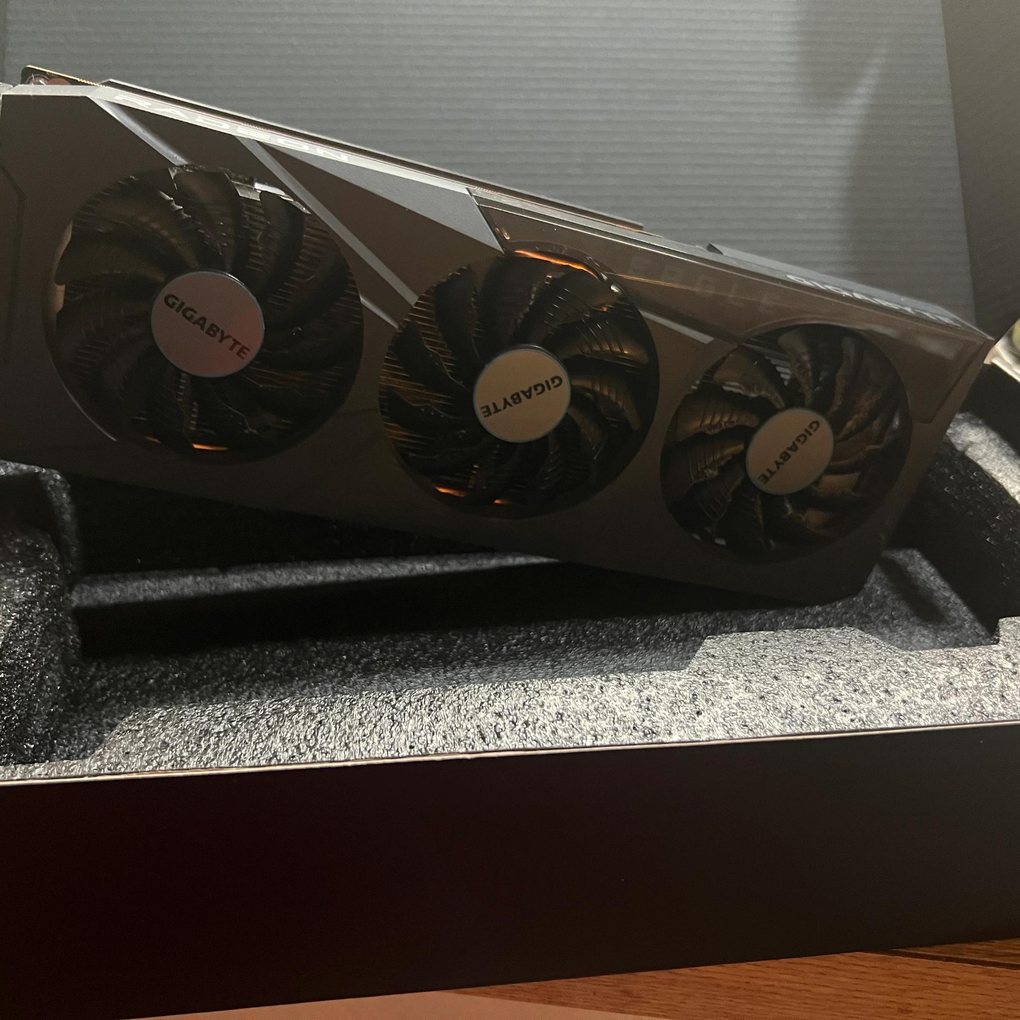 Gigabyte Radeon RX 6650 XT Eagle 8GB Graphics Card