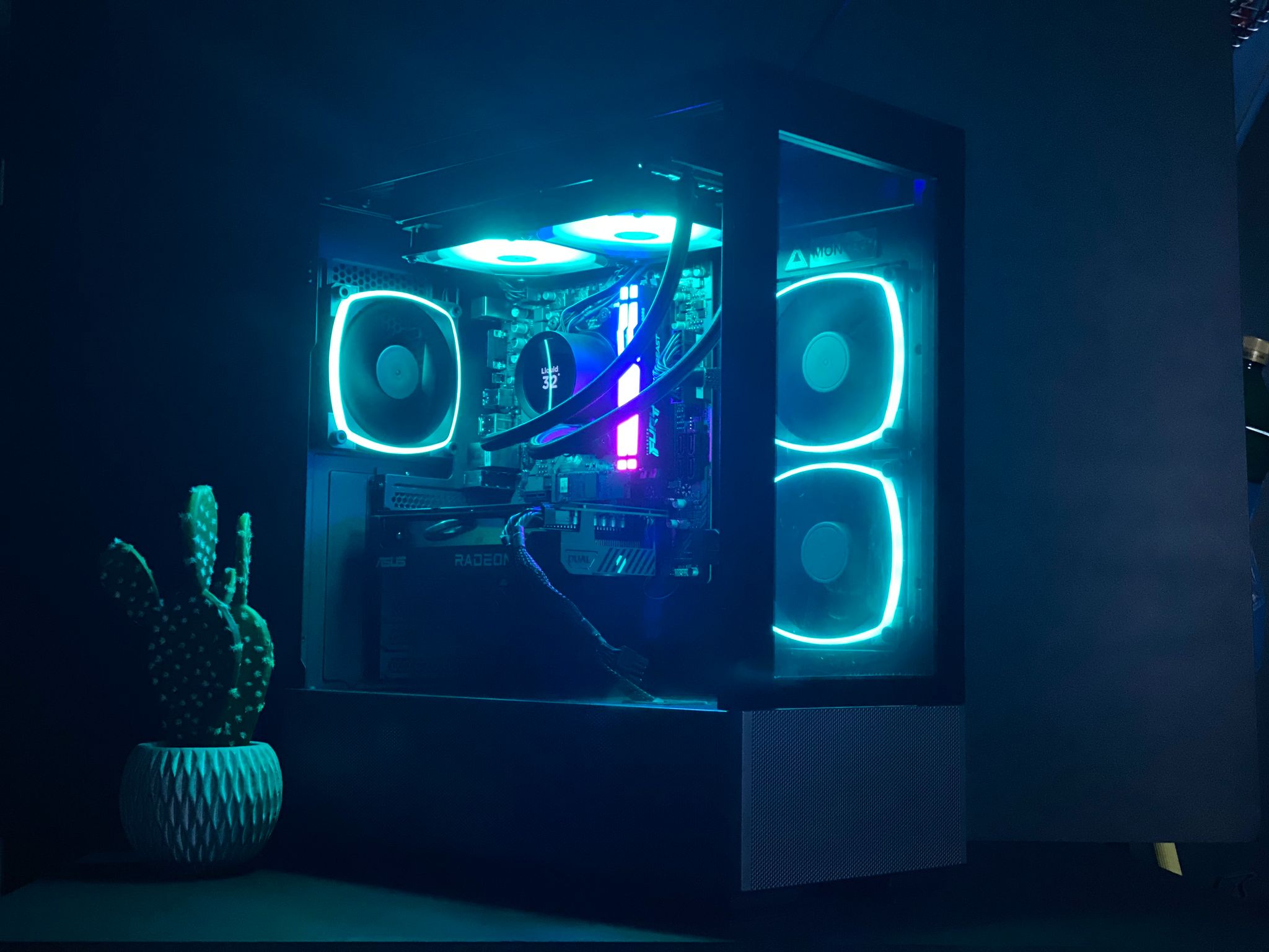 The Liquid cooled AM5 Beast| Ryzen 5 7500F w/ RX 7600 32GB DDR5 RAM| 1TB NVMe| Windows 11