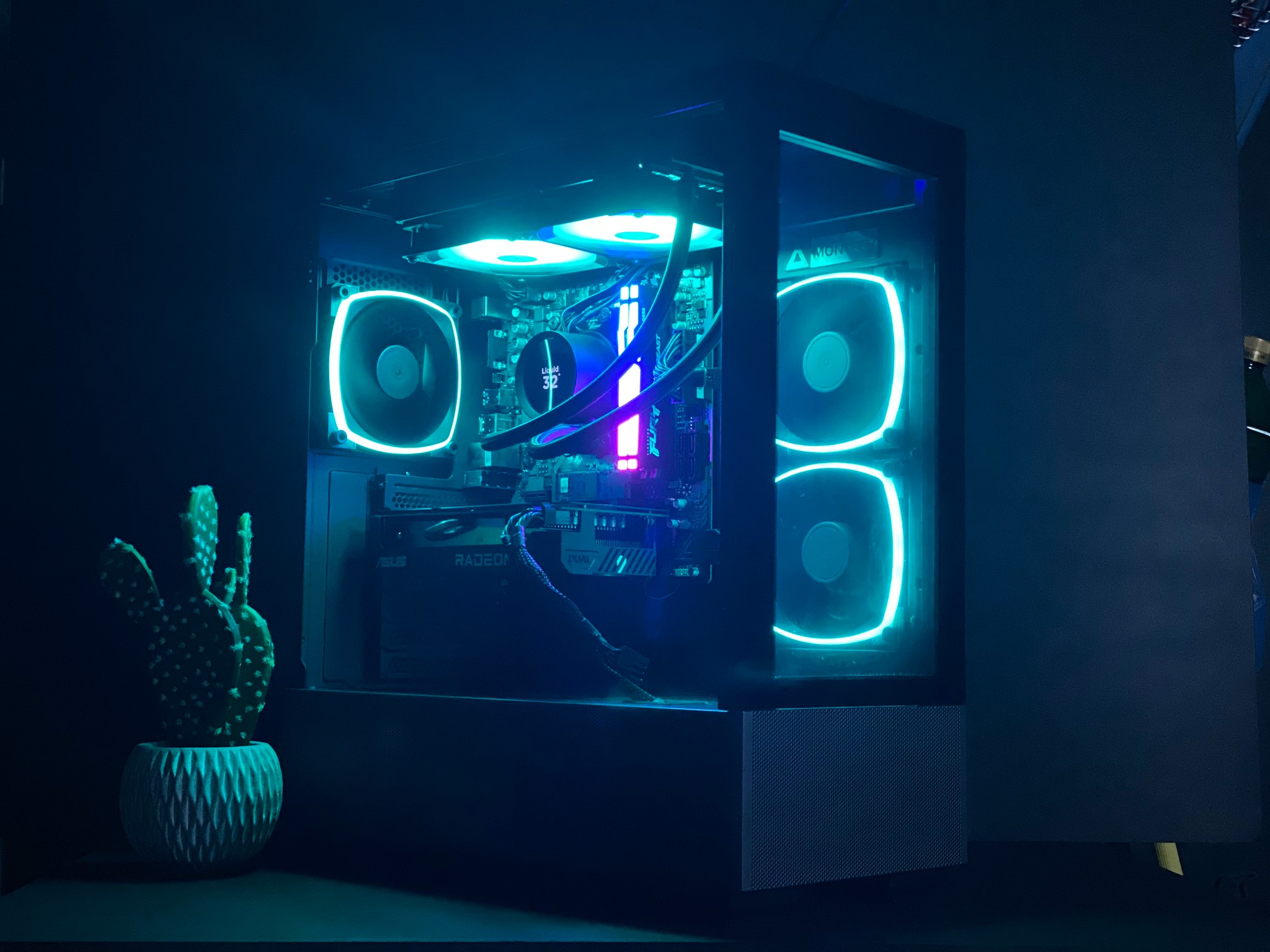 The Liquid cooled AM5 Beast| Ryzen 5 7500F w/ RX 7600 32GB DDR5 RAM| 1TB NVMe| Windows 11