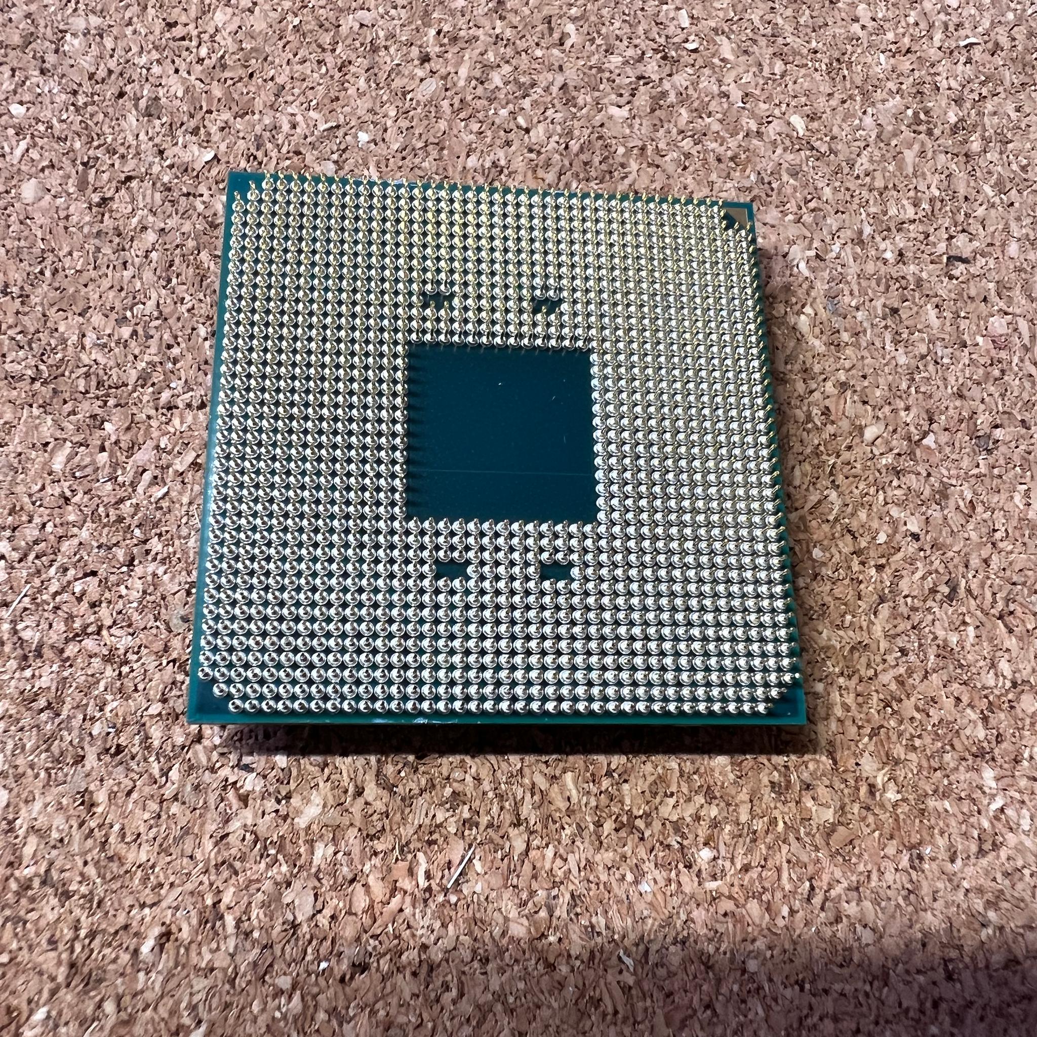 AMD Ryzen 9 3900x AM4 like new 