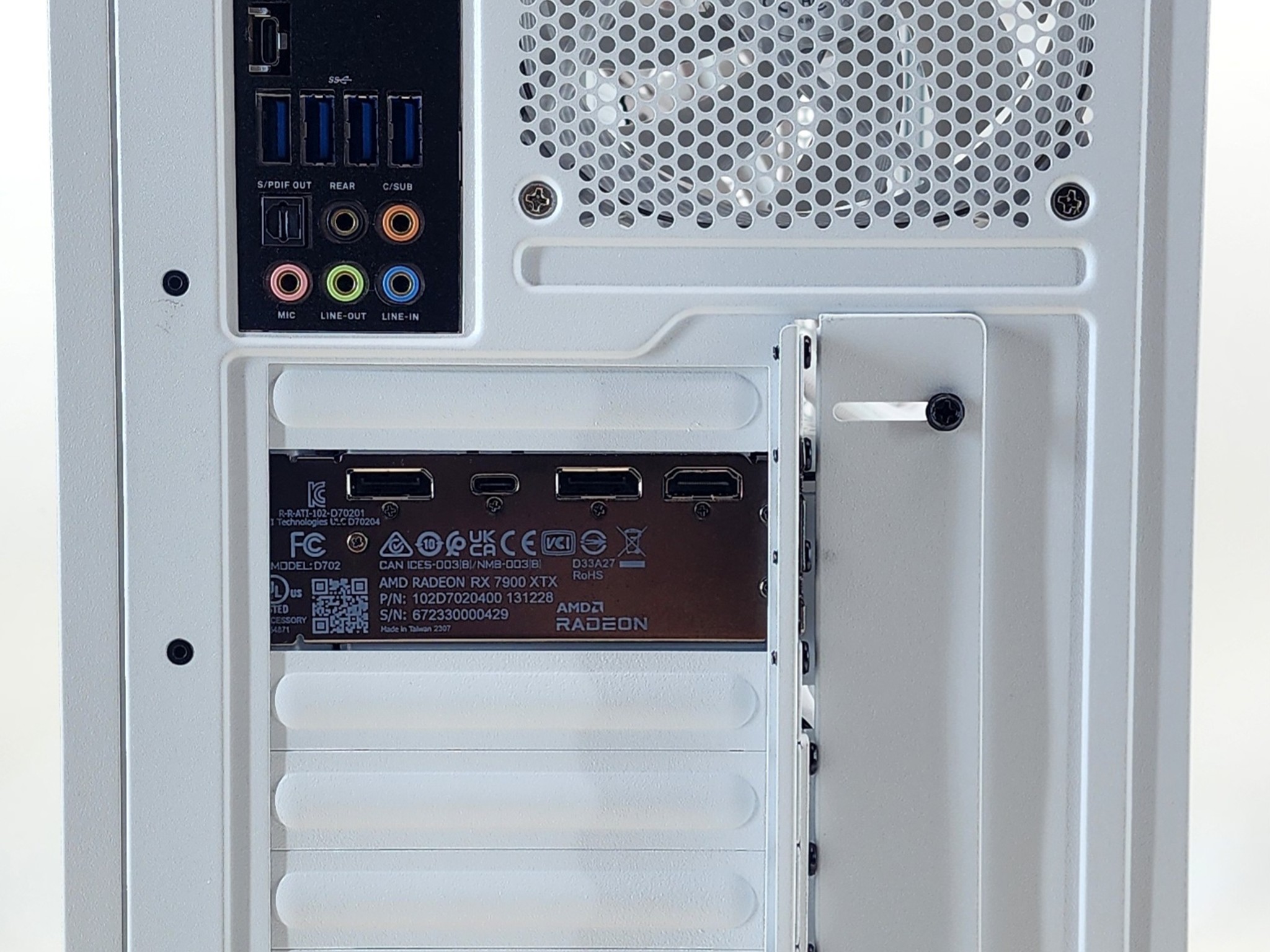 Gaming PC Ryzen 7 7800X3D 32GB RAM 2TB SSD RX 7900 XTX 24GB Windows 11 Computer