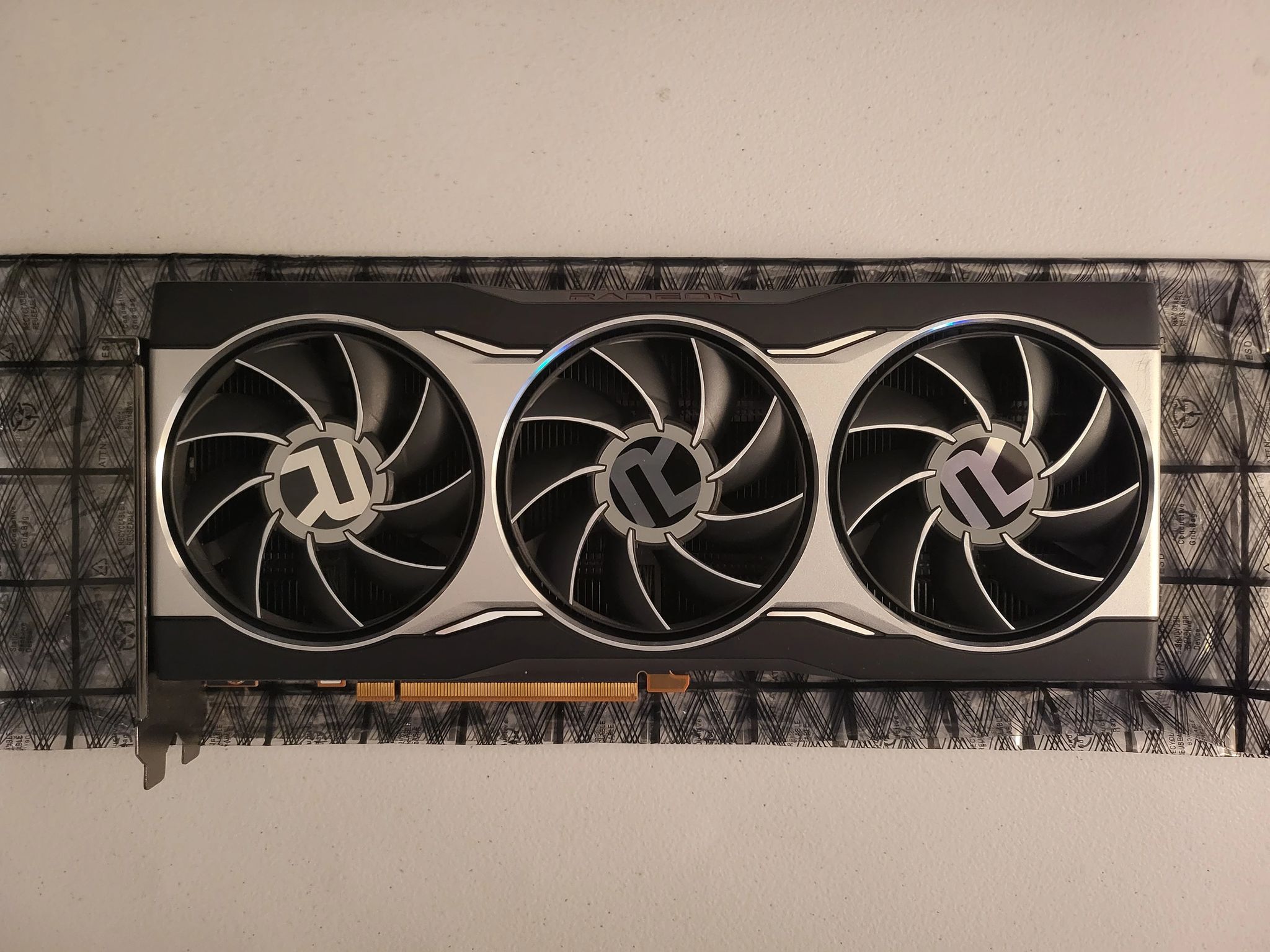 AMD RX 6800 Reference Model
