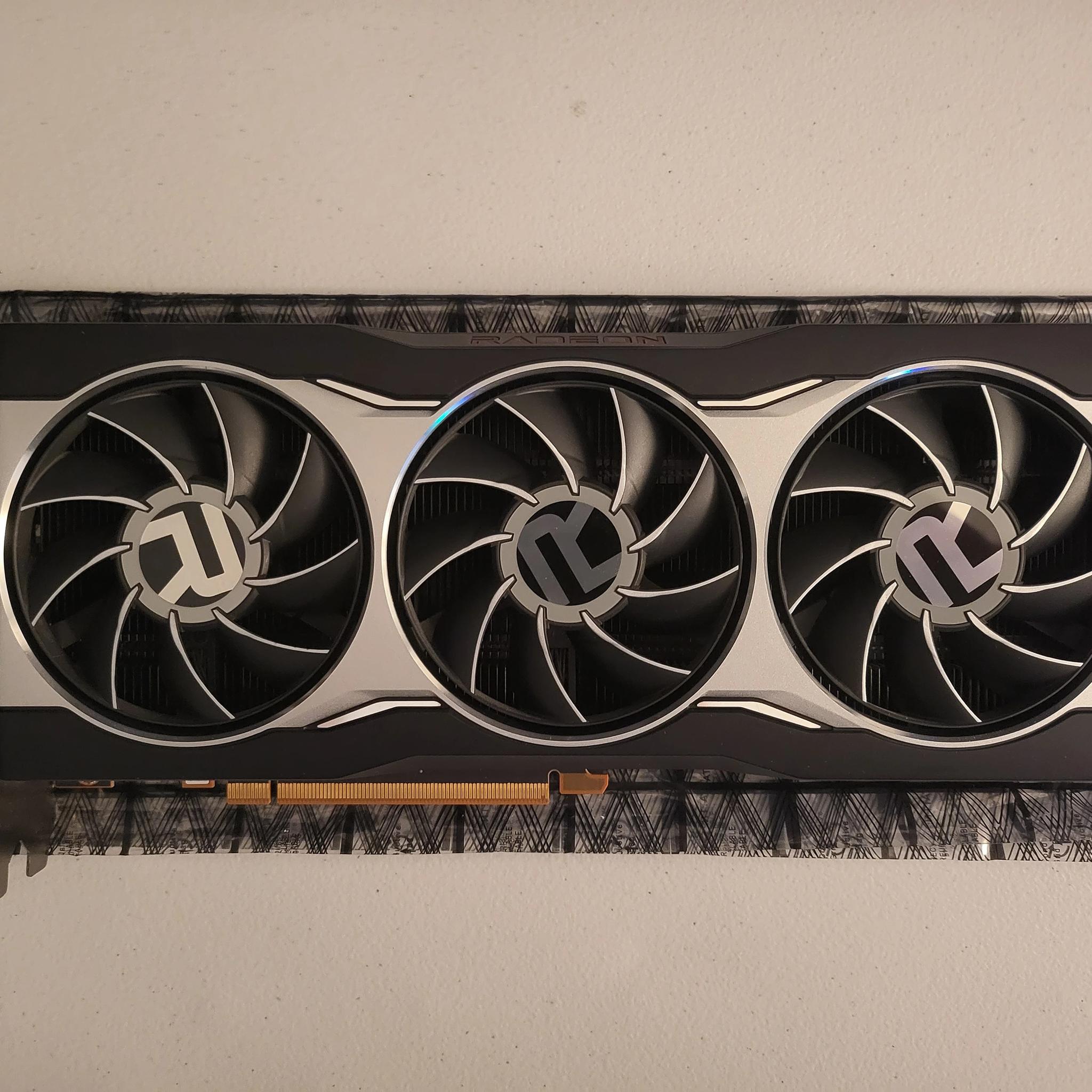 AMD RX 6800 Reference Model