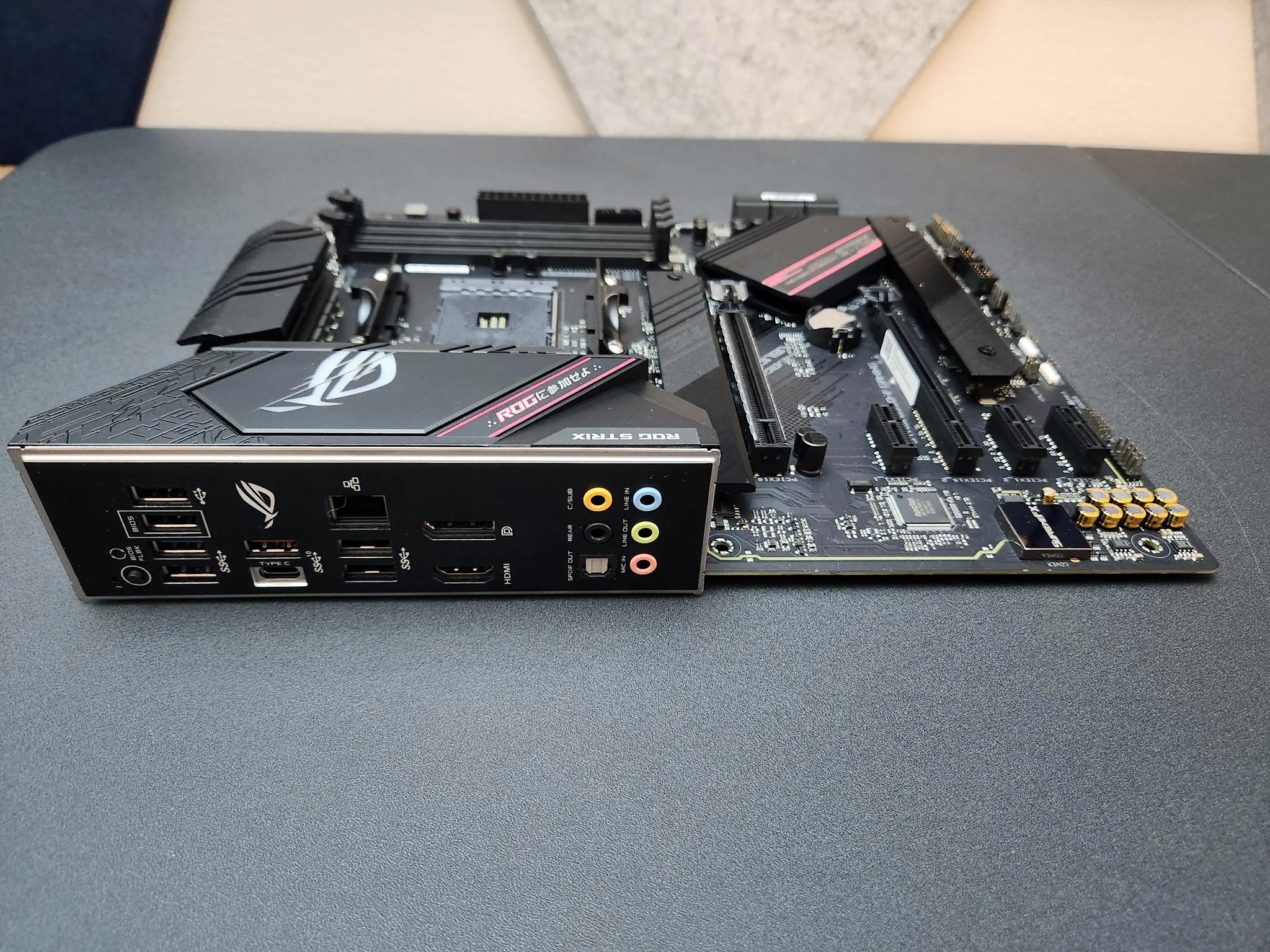 ASUS ROG STRIX B550-F GAMING motherboard