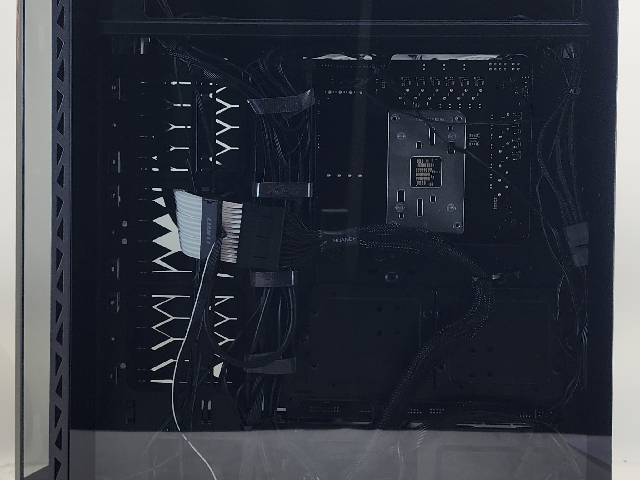 Gaming PC Ryzen 5 7600X3D 32GB RAM 1TB SSD RTX 4070 12GB Windows 11 Computer