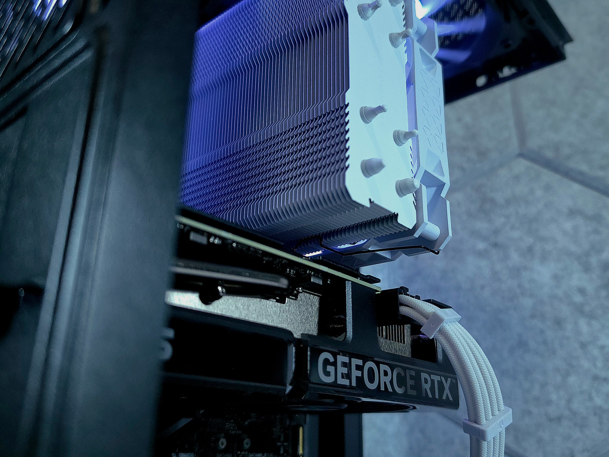 ASUS RTX 4070 🖤 Core i7 14700F