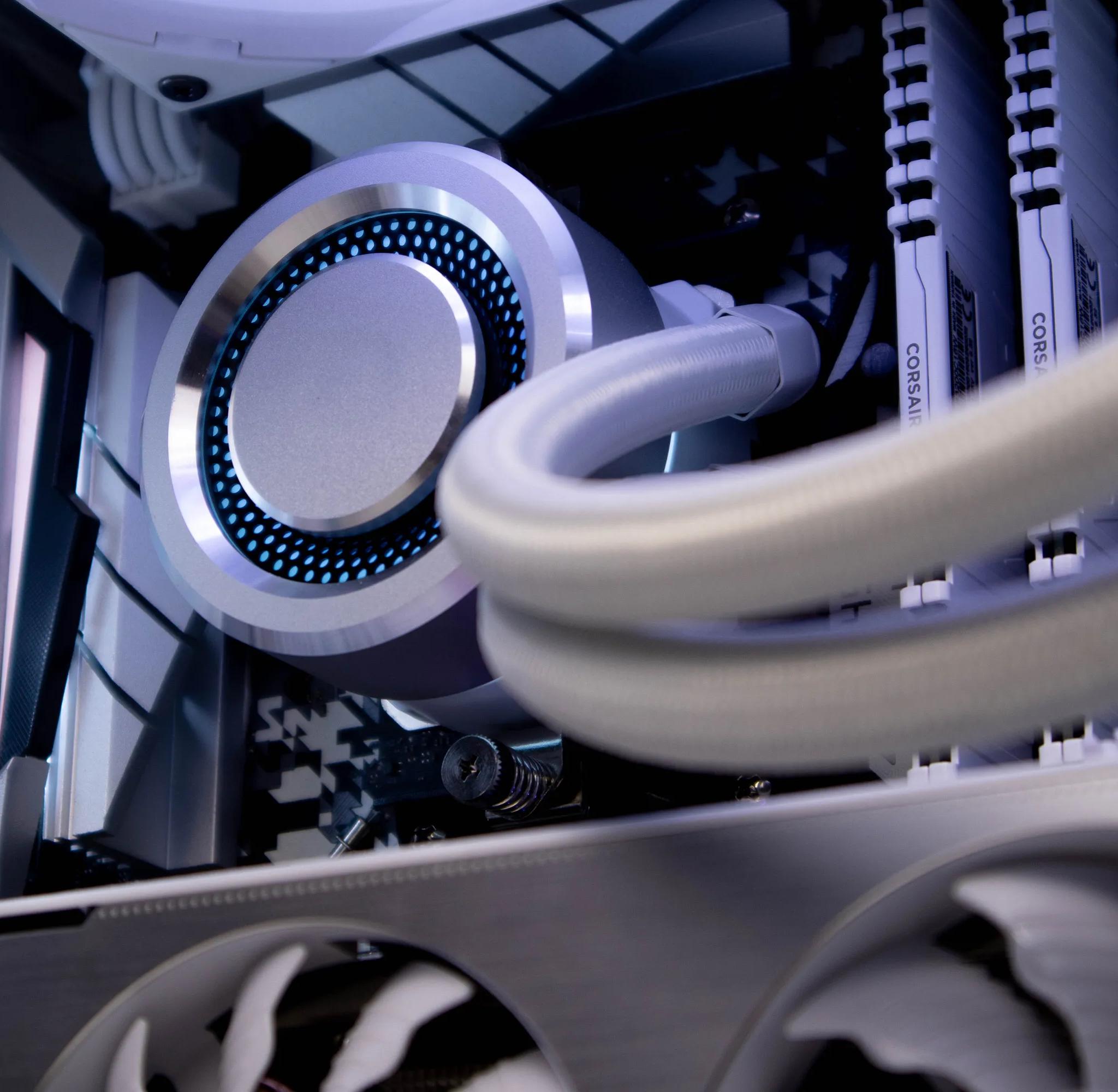 ~Snowstorm~ (RTX 3070 | Ryzen 5 5600X | 32gb RAM)