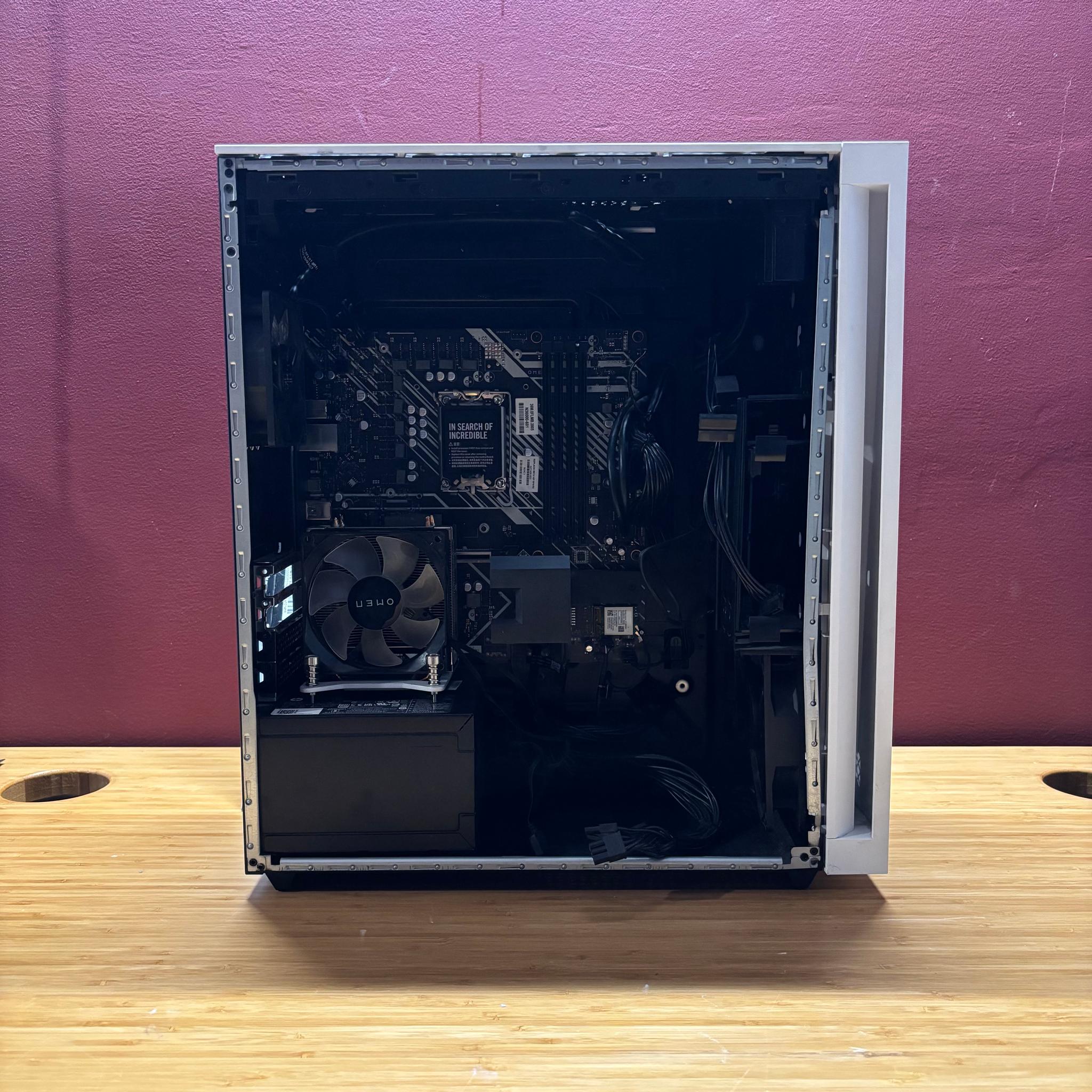 GeForce RTX 4070 Custom Gaming PC - Ryzen 5 9600X, 32GB RAM, 1TB NVMe SSD