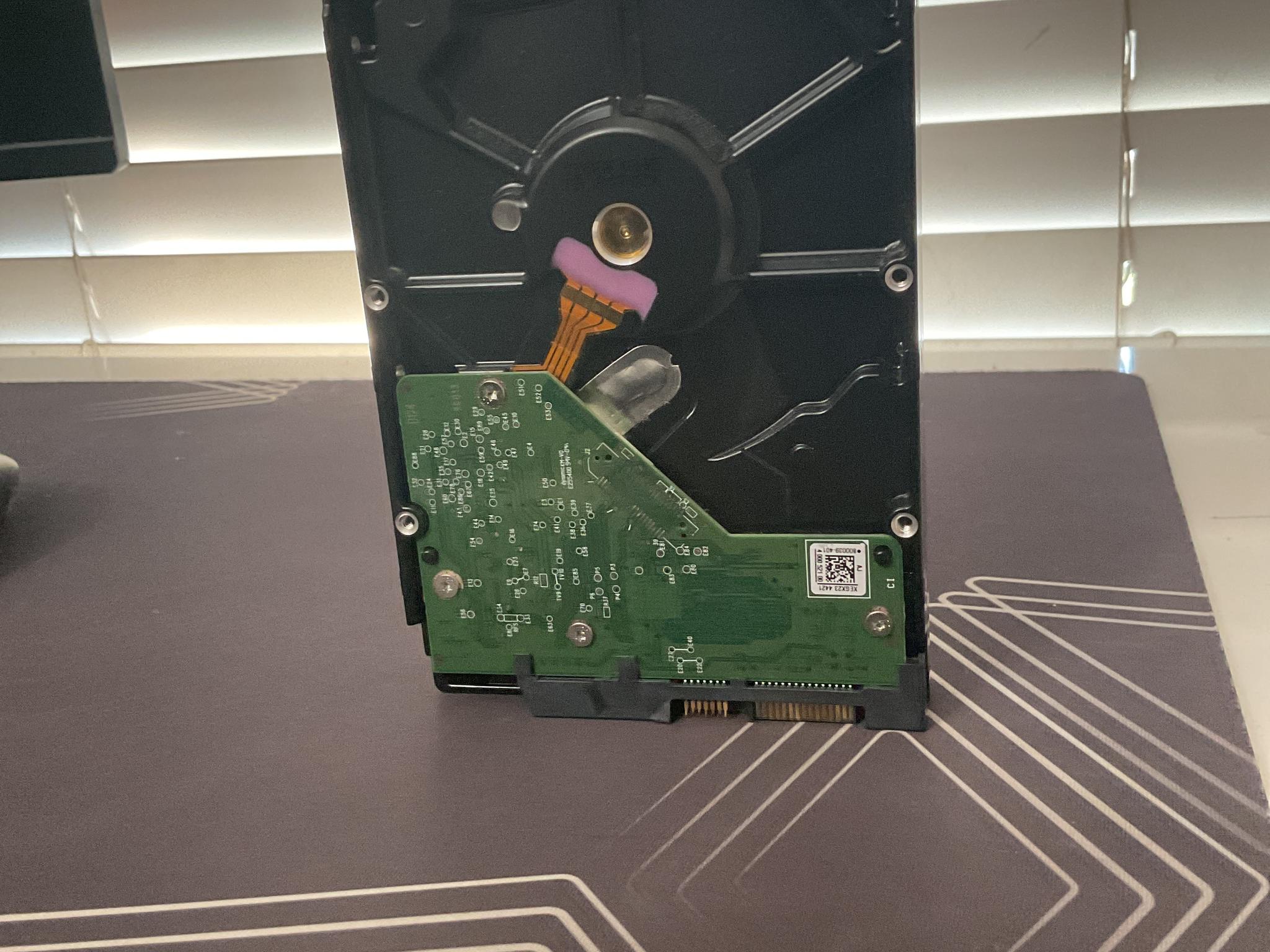 Broken 1TB HDD , Western Digital|6Gbs Transfer Speed