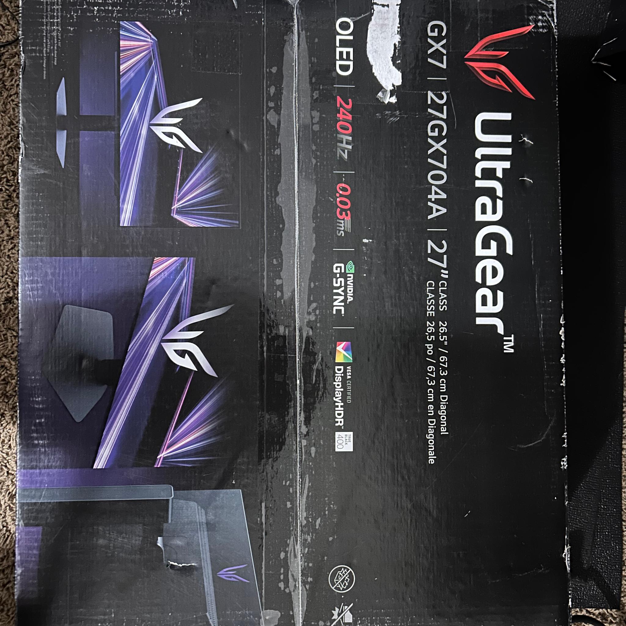 LG UltraGear 27" OLED (240hz) 2K (2560x1440) Gaming Monitor (27GX704A-B) (Only 9hrs Used!)
