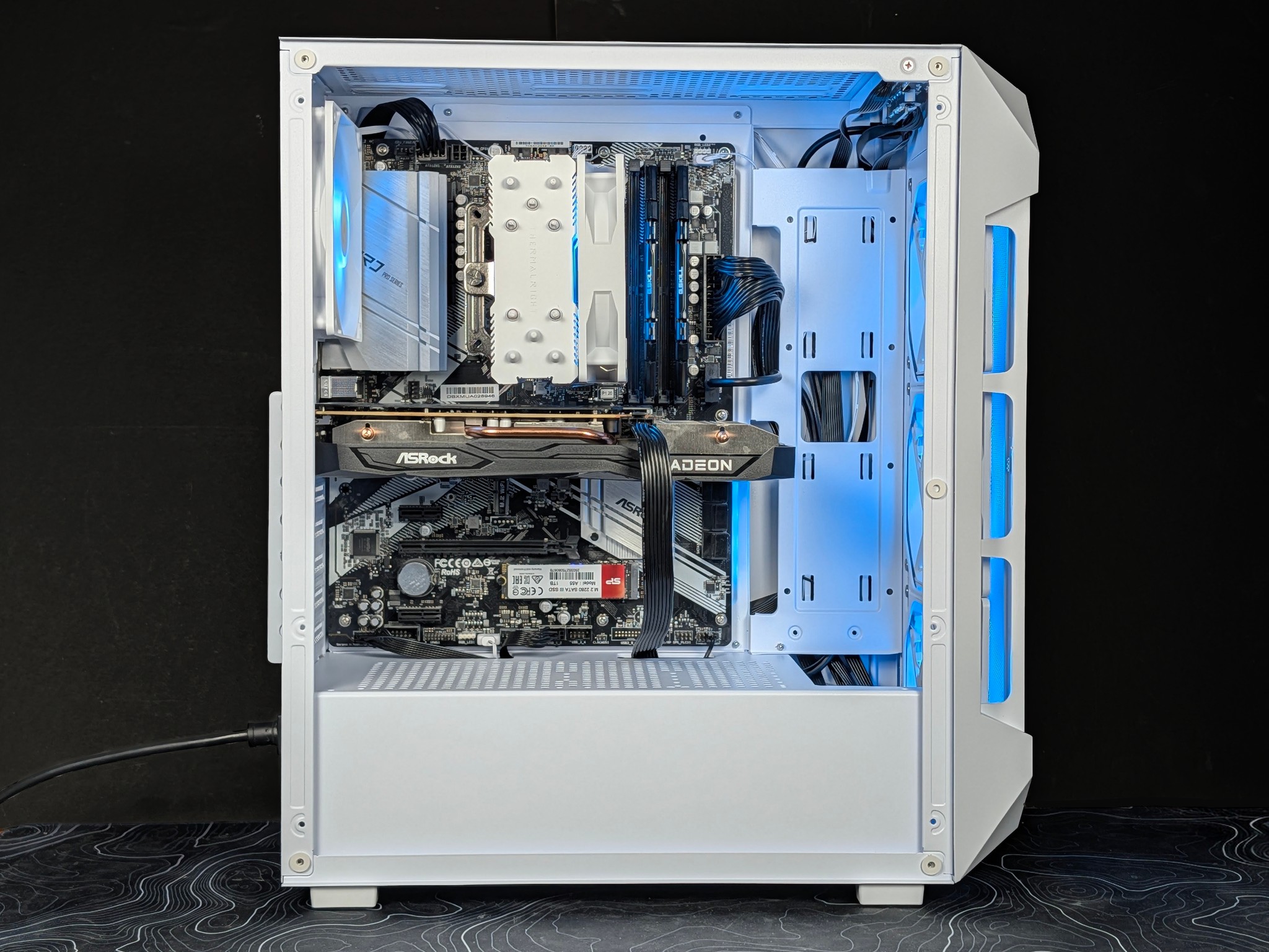 🌕Ryzen 7 3700X | RX 7600 8GB | 16GB DDR4 | 1TB SSD | Gaming PC